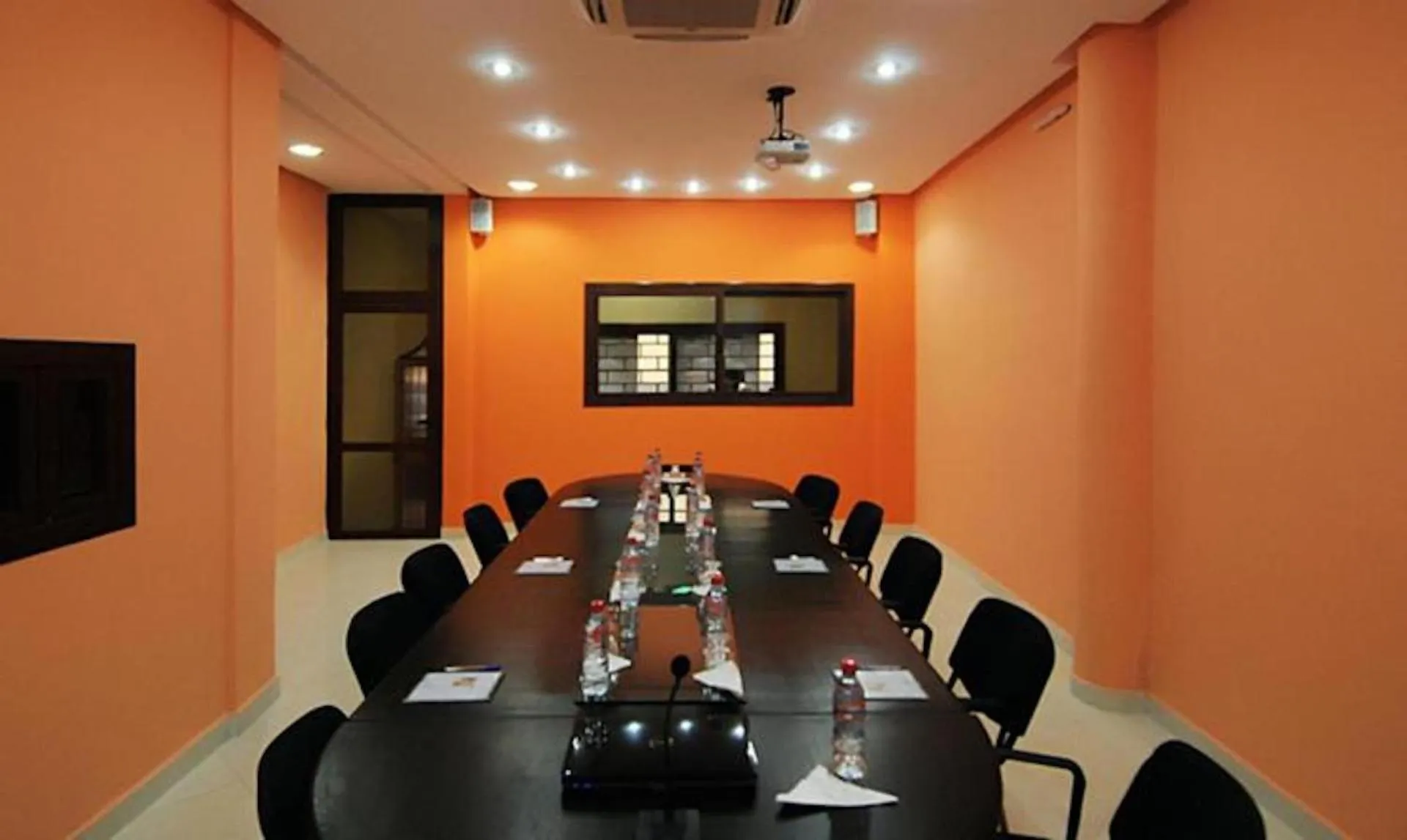 Meeting/conference room in Perla Hôtel