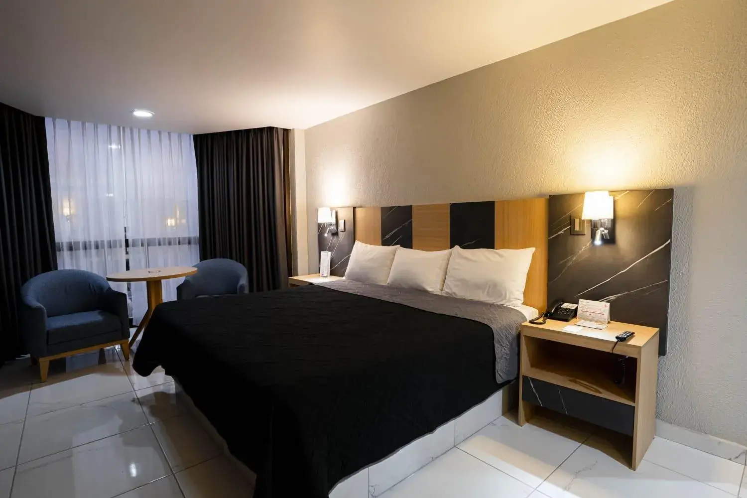 Double Room - single occupancy in Hotel Real Plaza Double Room - single occupancy in Hotel Real Plaza