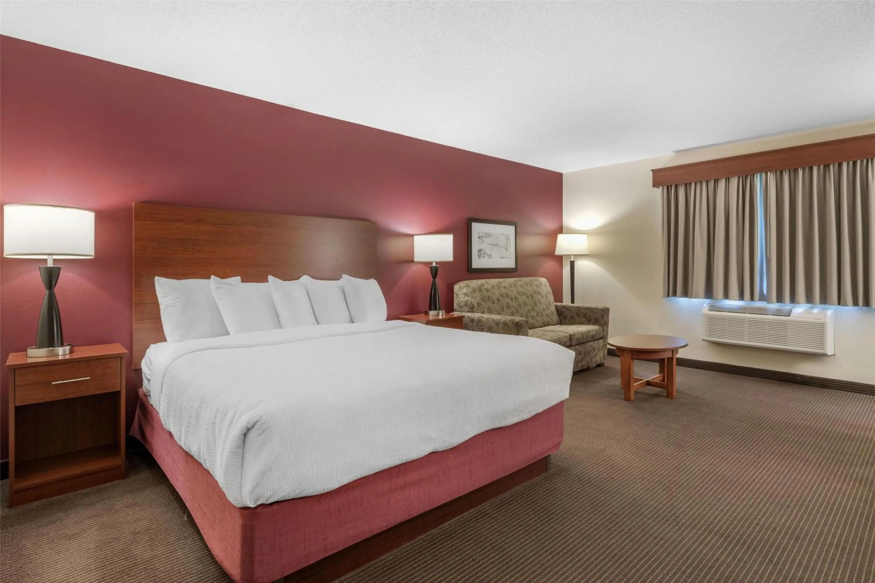 Bedroom, Bed in SureStay Plus Hotel by Best Western Litchfield