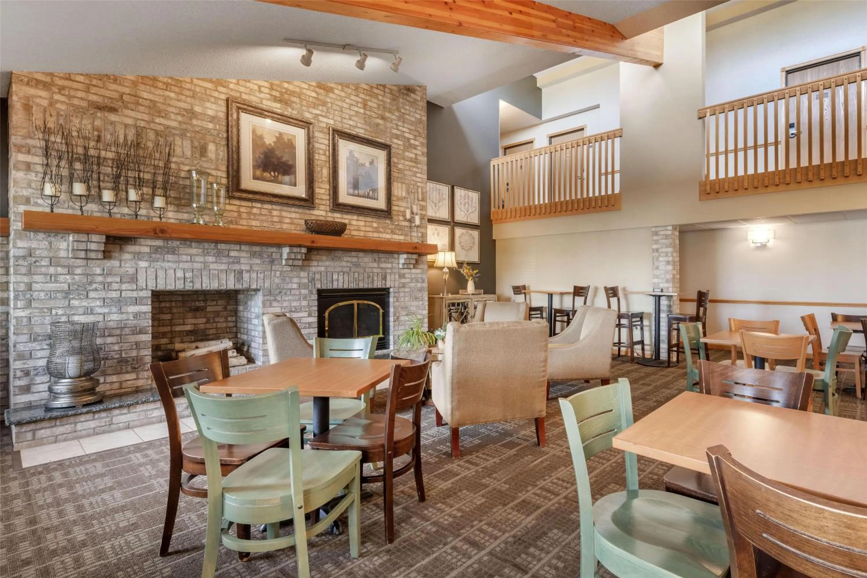 Breakfast in SureStay Plus Hotel by Best Western Litchfield