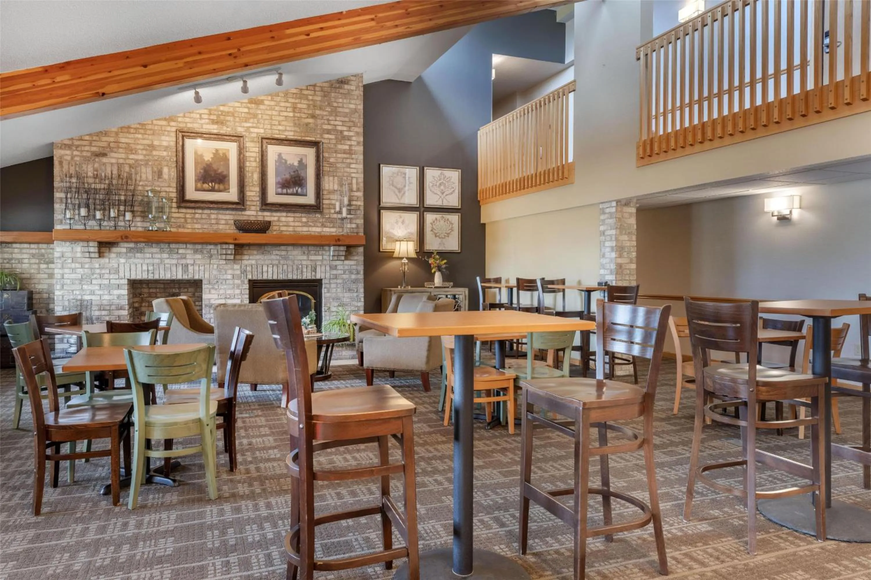 Breakfast in SureStay Plus Hotel by Best Western Litchfield