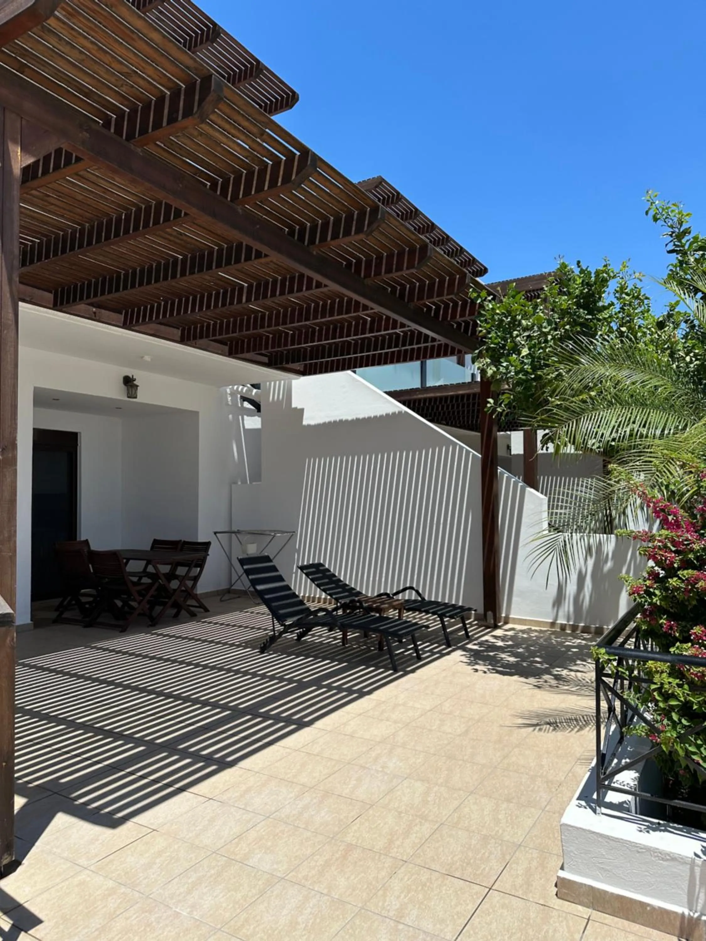 Southern Dreams Apartments