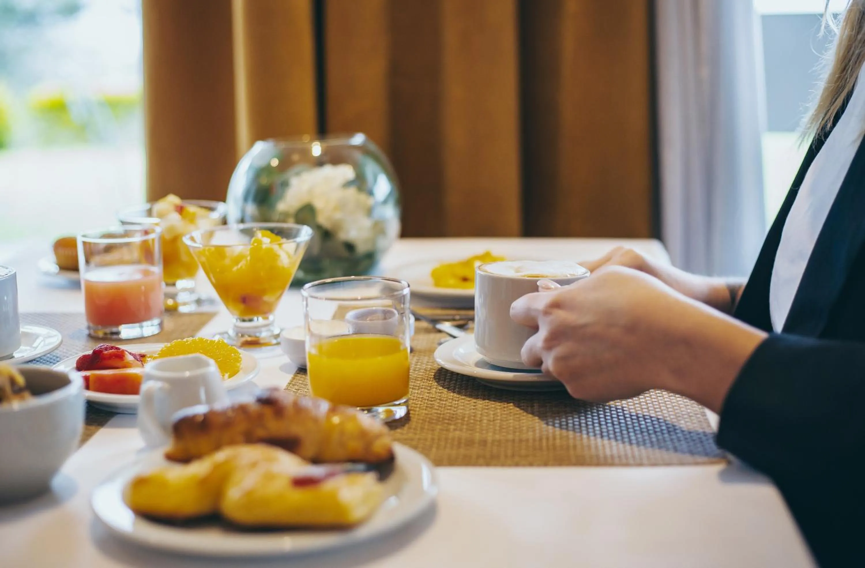 Buffet breakfast in Altos de la Viña, Wine Hotel & Spa