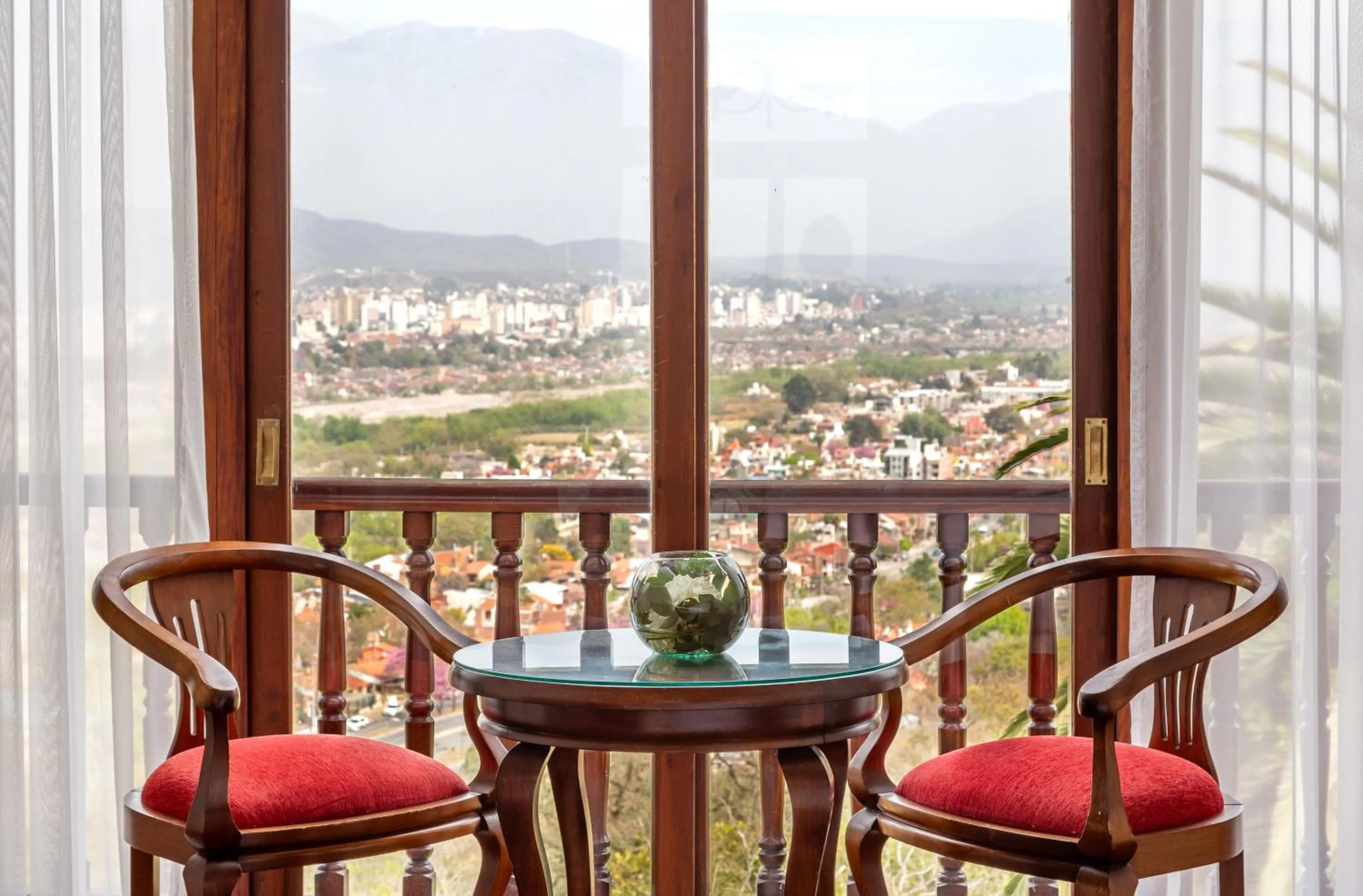 Living room in Altos de la Viña, Wine Hotel & Spa