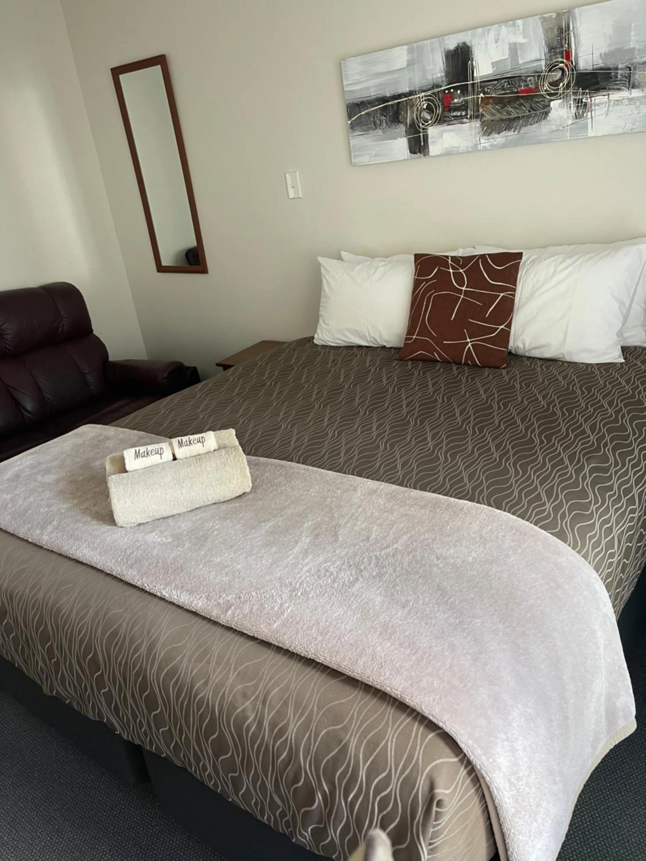 Bed in Amalfi Motor Lodge