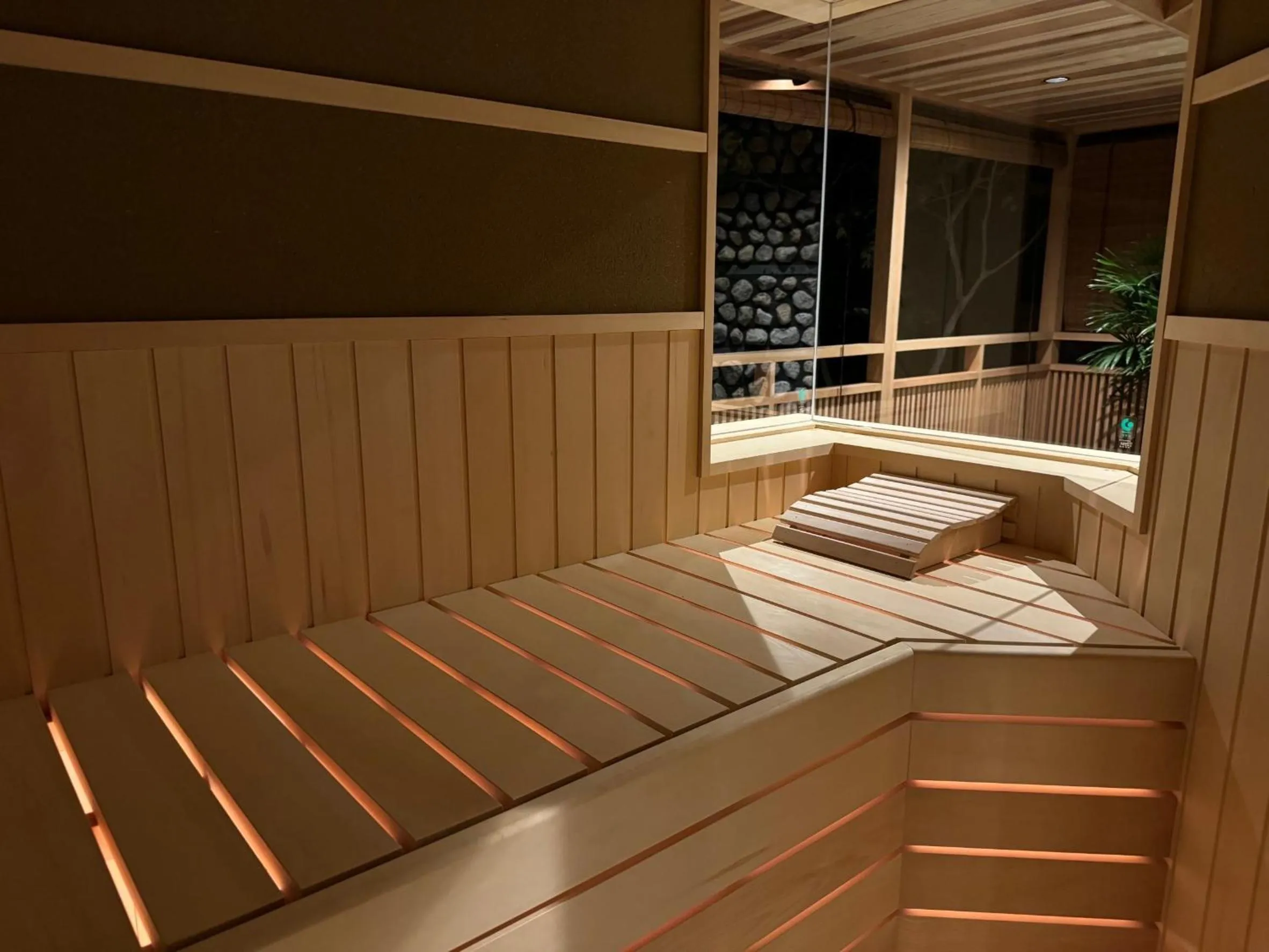 Photo of the whole room, Bed in Tatsumikan