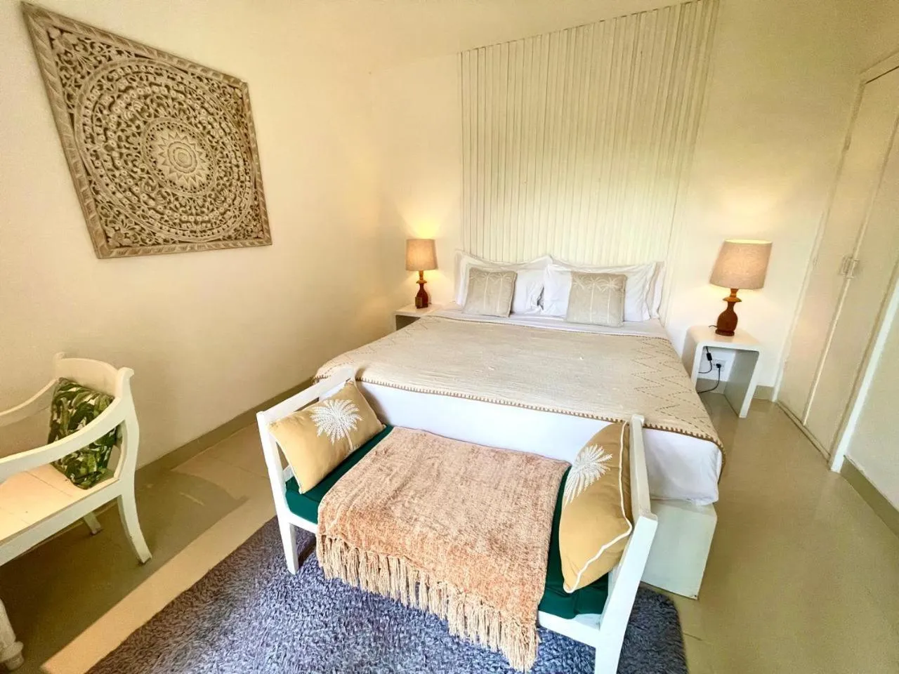 Bathroom, Bed in La Belle Villa