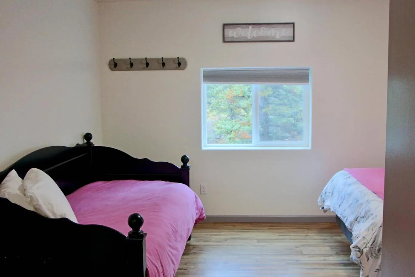 Bed in Arctic Dragonfly Inn