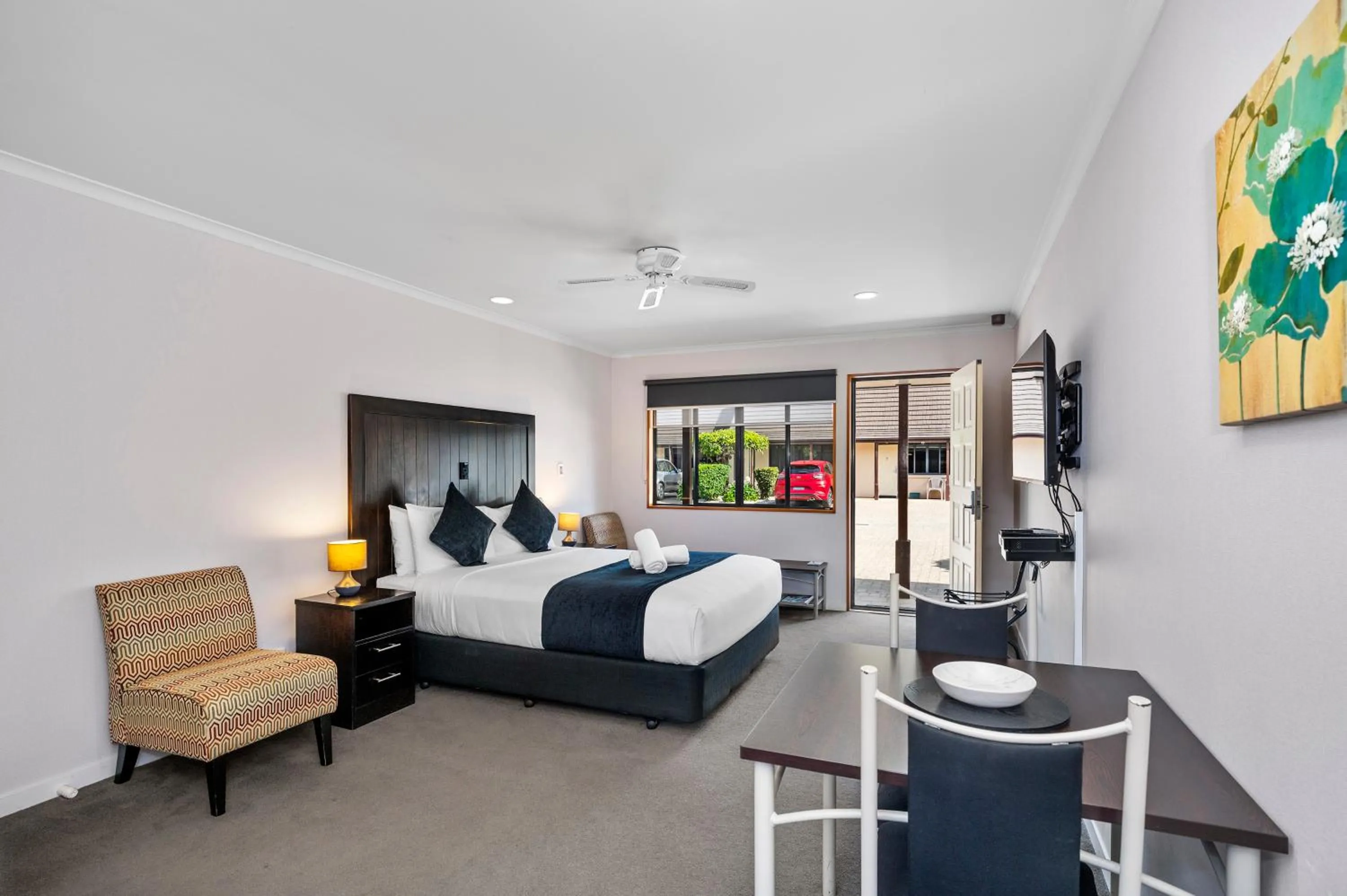 Bed in Bethlehem Motor Inn and Conference Centre