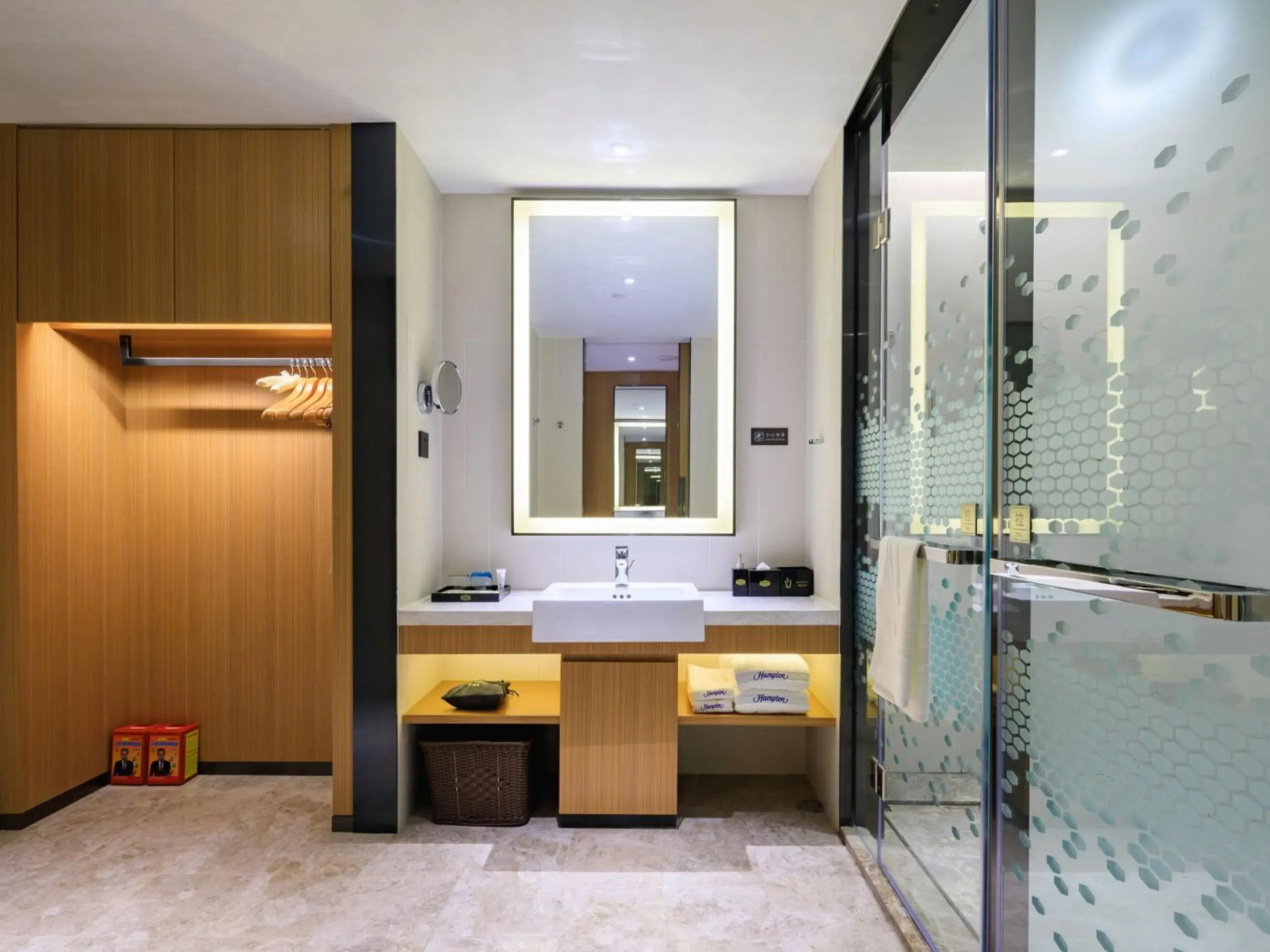 Queen Room in Hampton by Hilton Guangzhou Baiyun Airport North Queen Room in Hampton by Hilton Guangzhou Baiyun Airport North