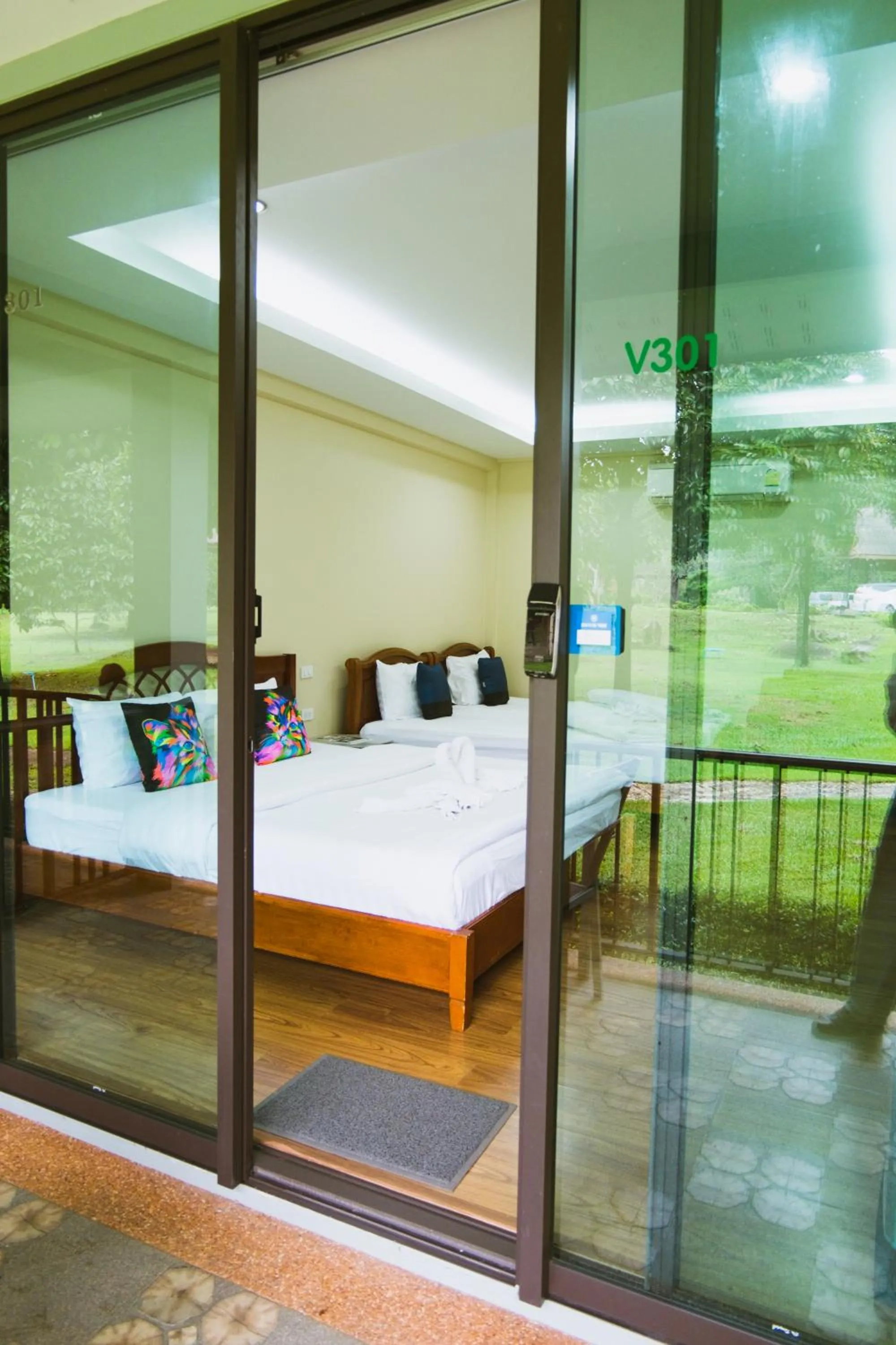 Photo of the whole room, Bed in Akantuka Homestay