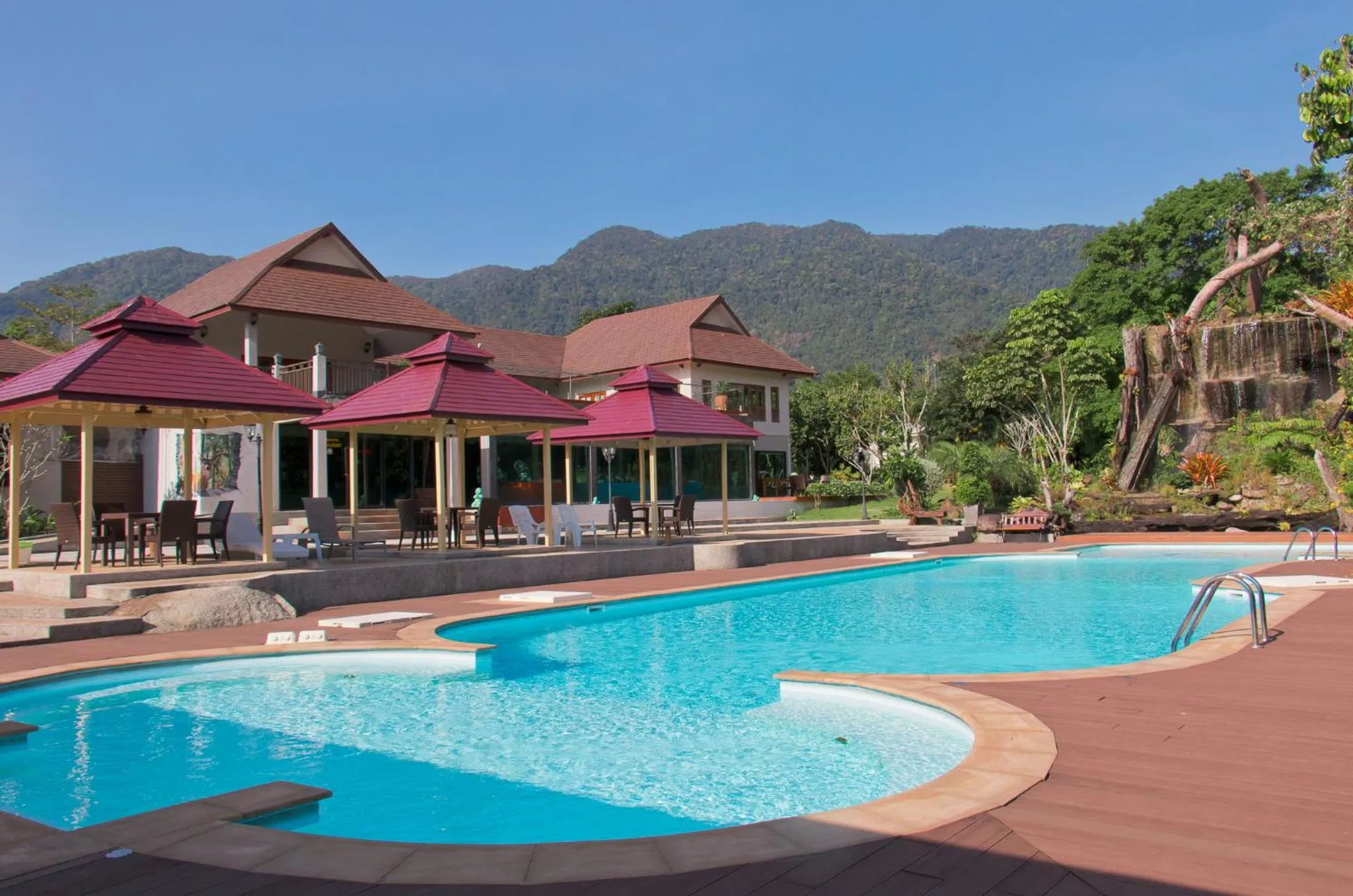 Pool view in Akantuka Homestay