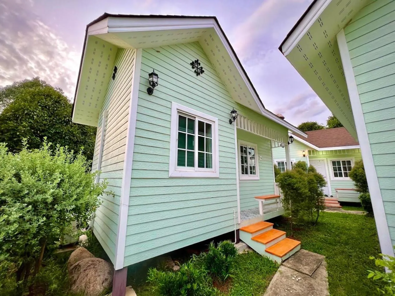 Property building in Akantuka Homestay