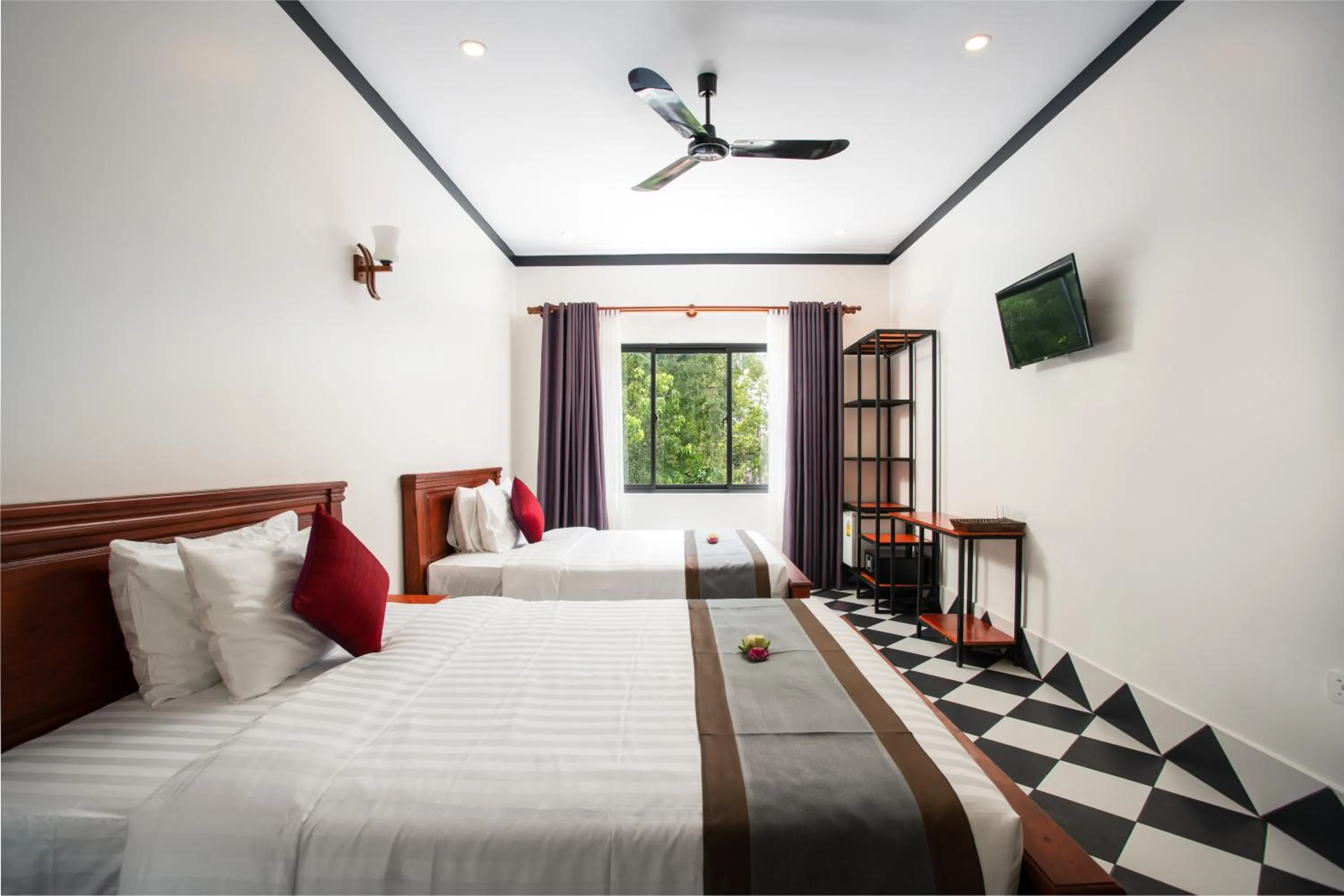 Property building, Bed in Noni Tree Hostel