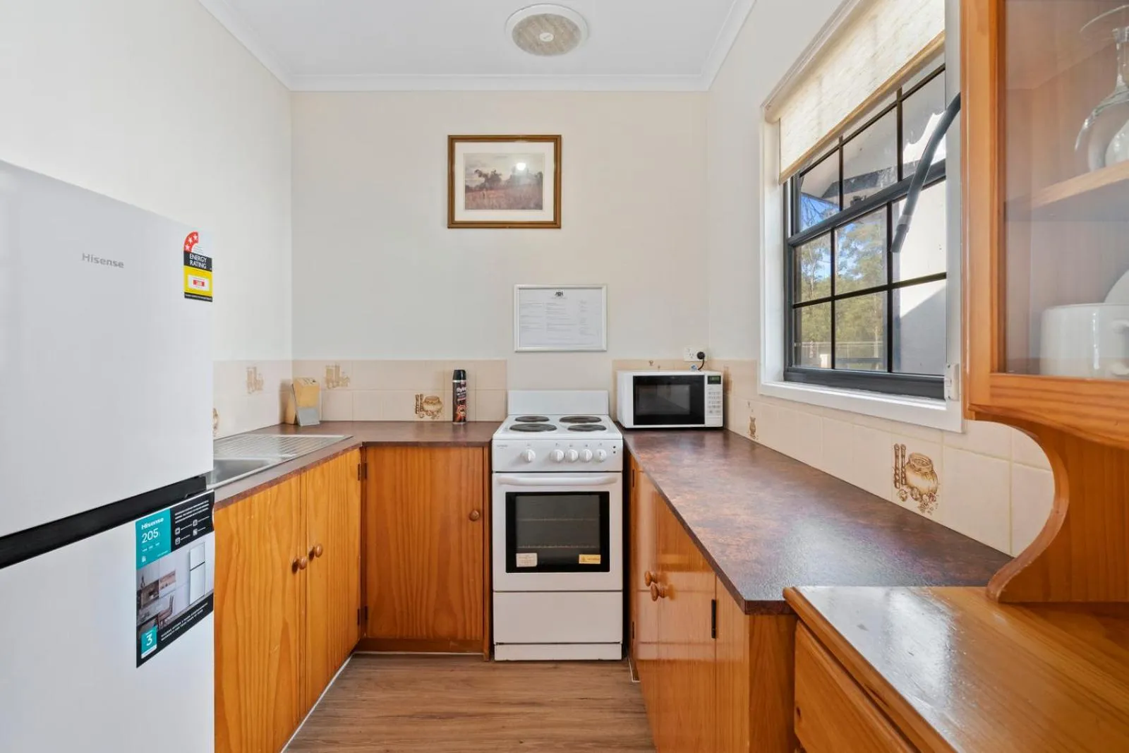 Kitchen or kitchenette in The Fox and Hounds Historic Hotel