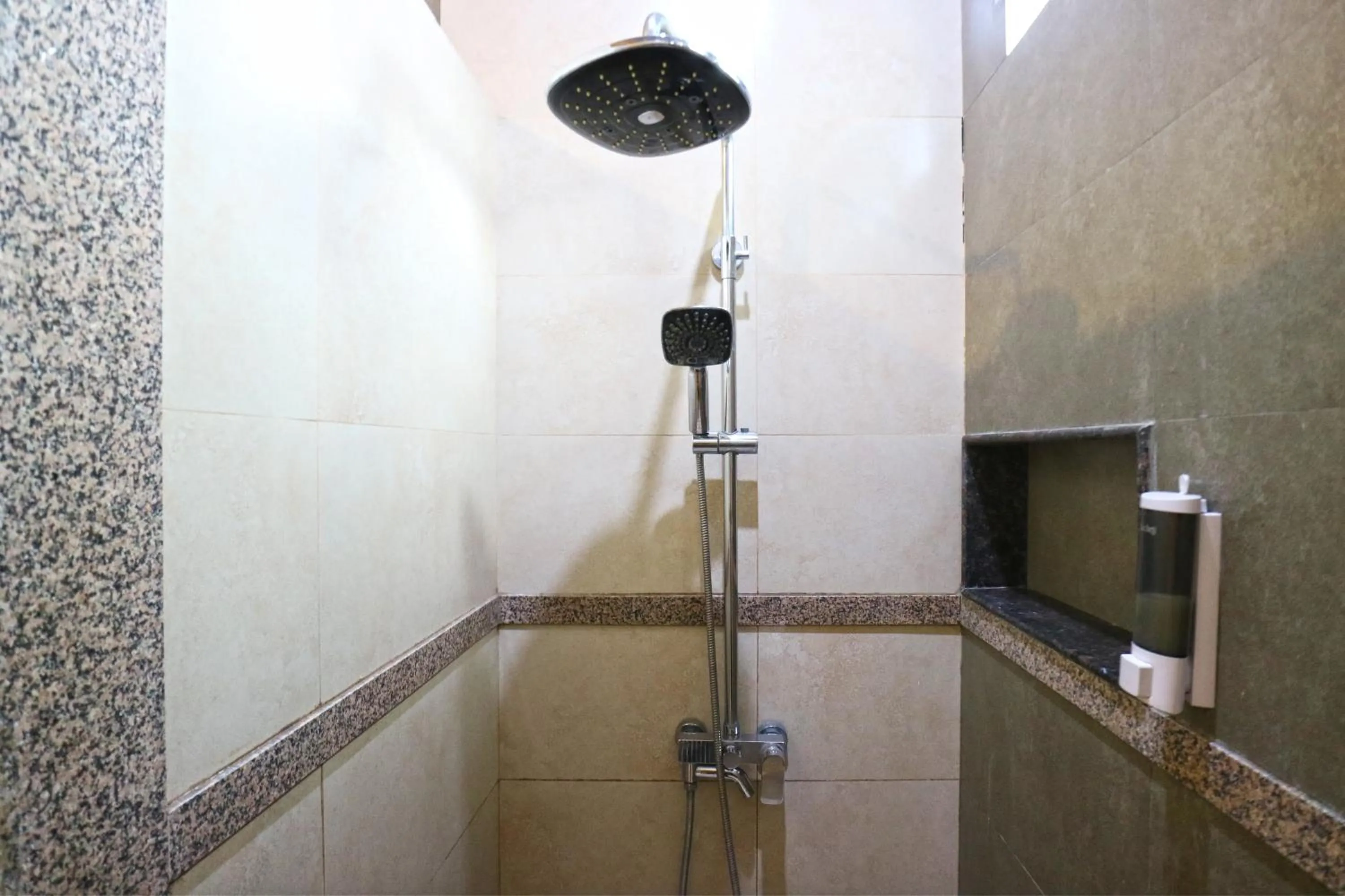 Bathroom in Villa Gardenia Bandung