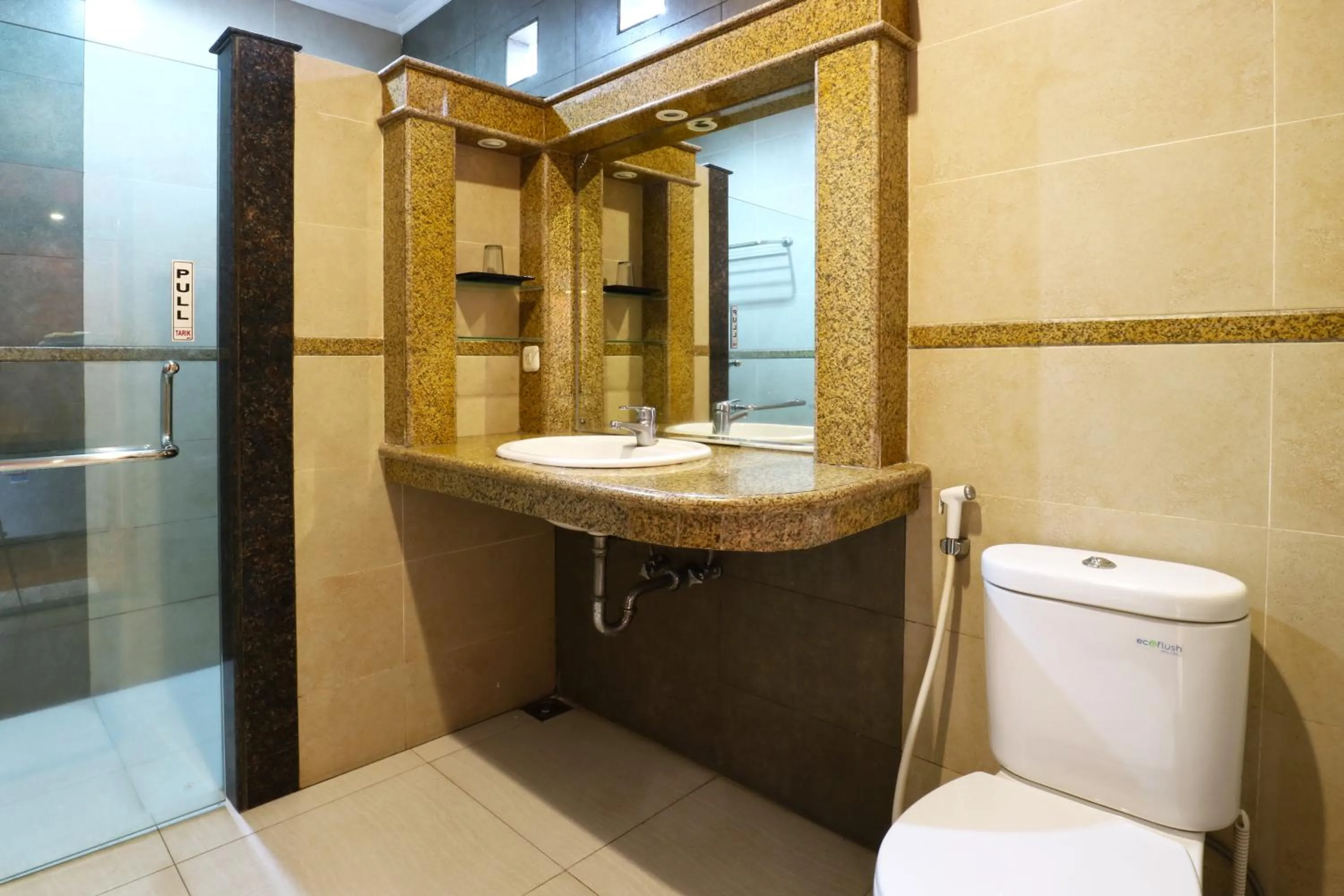 Bathroom in Villa Gardenia Bandung