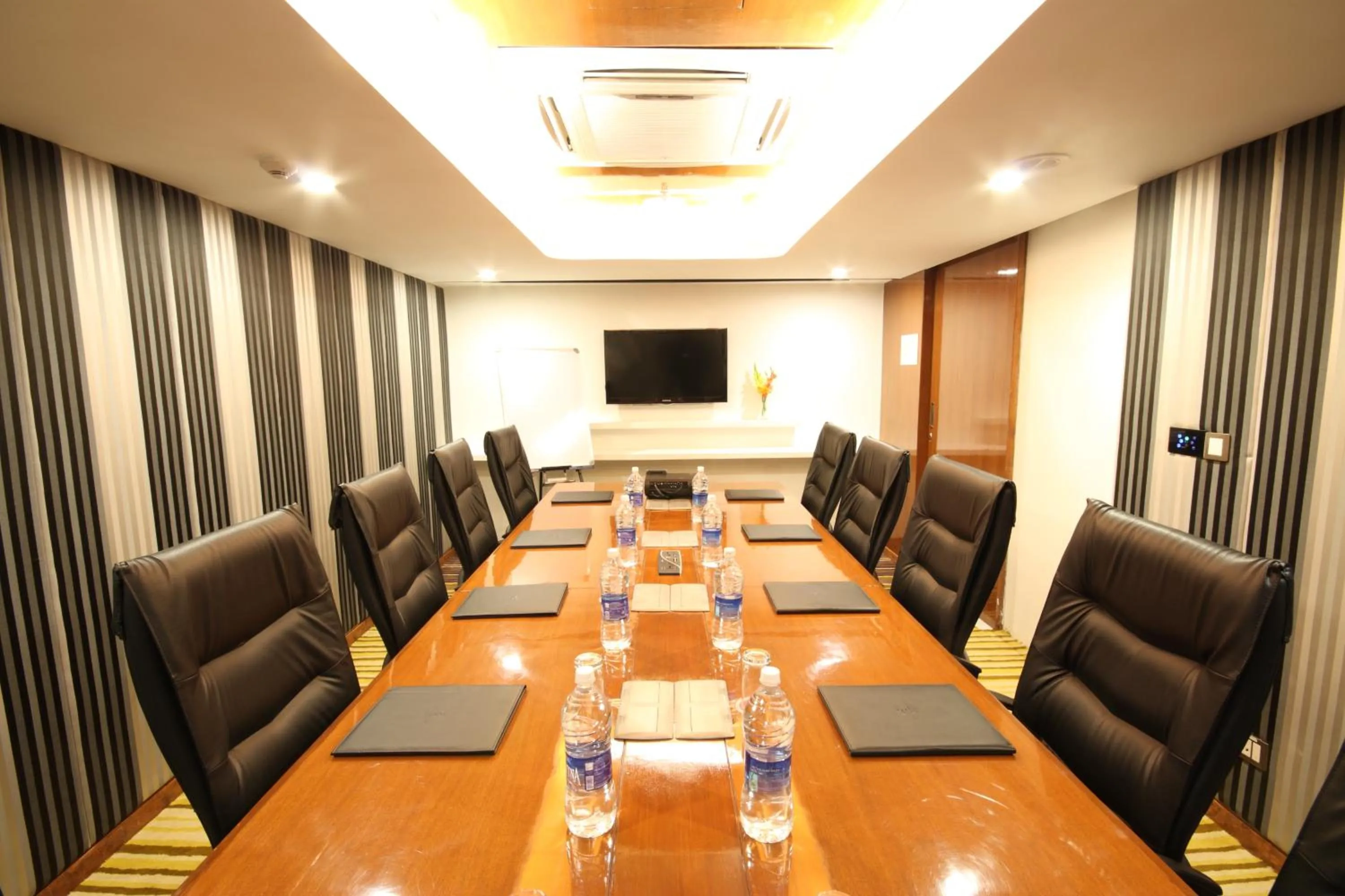 Business facilities in The Elanza Hotel, Bangalore