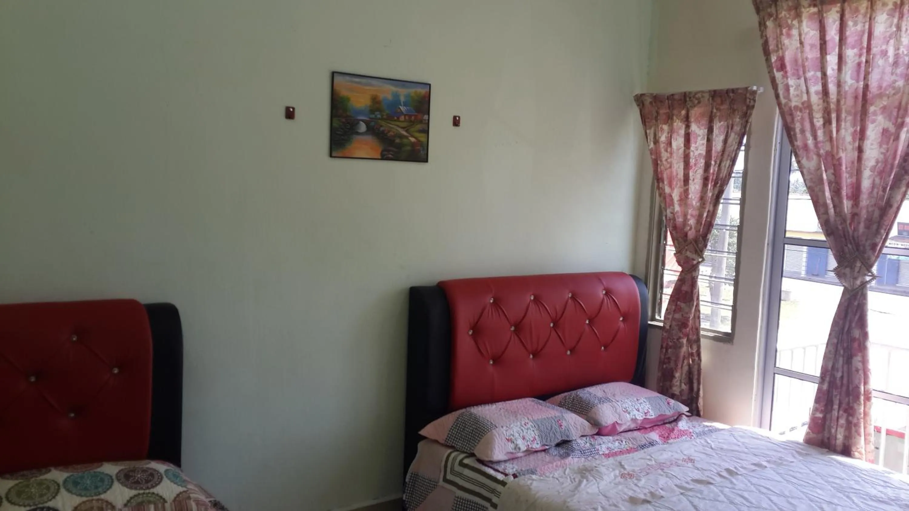 Bed in Daisyinn Budget Hotel Kuala Terengganu