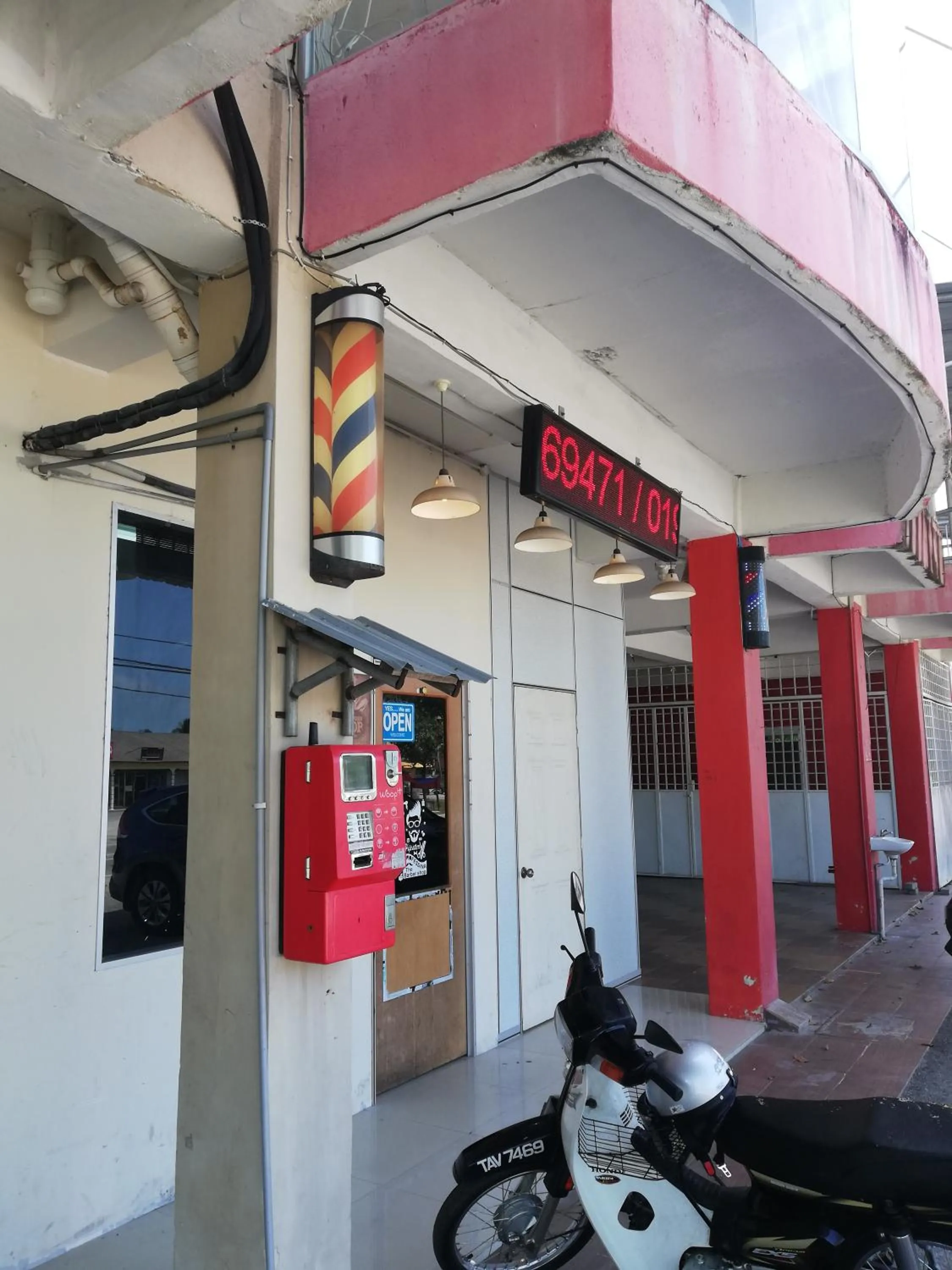 Facade/entrance in Daisyinn Budget Hotel Kuala Terengganu
