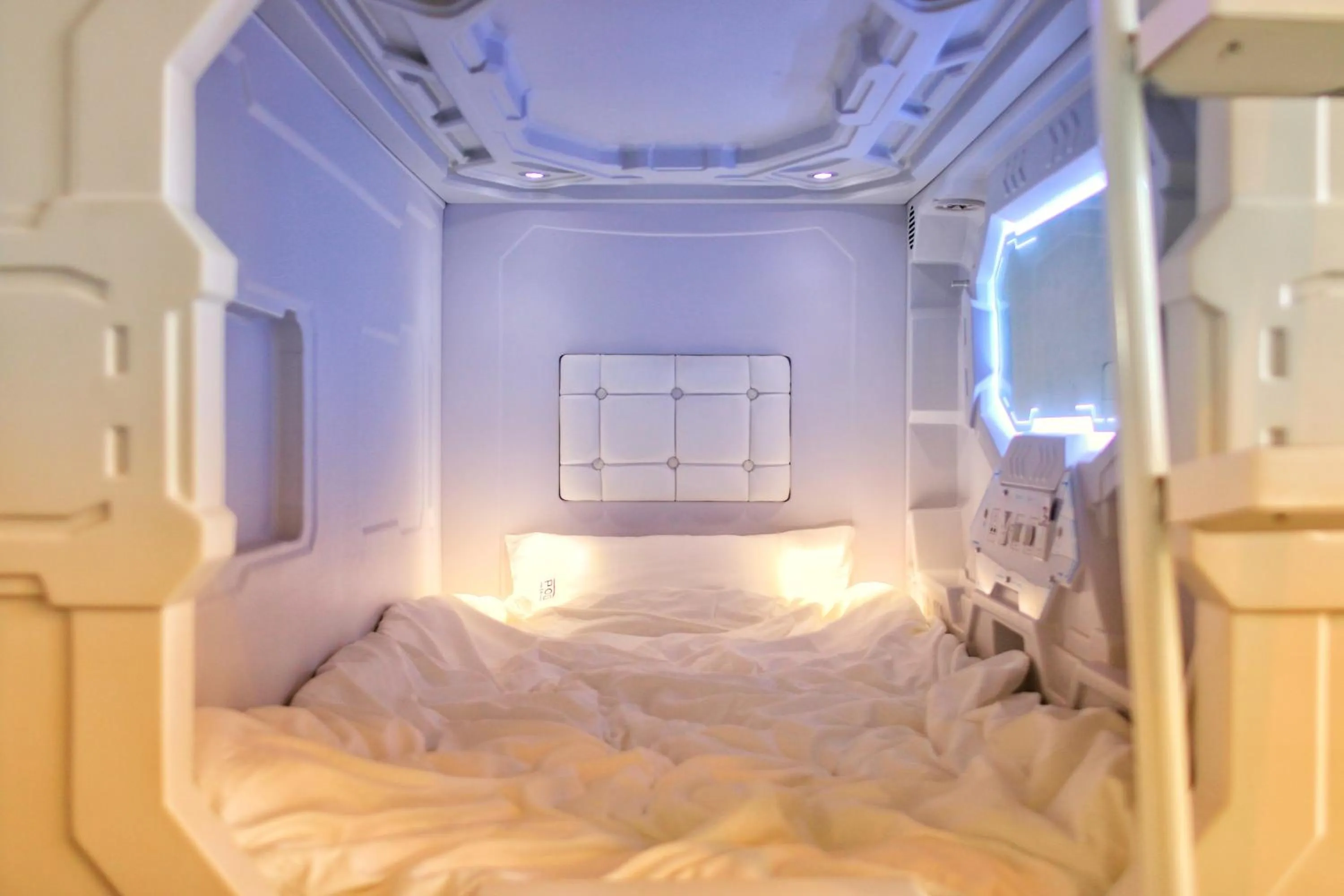 Bed in Pod Inn