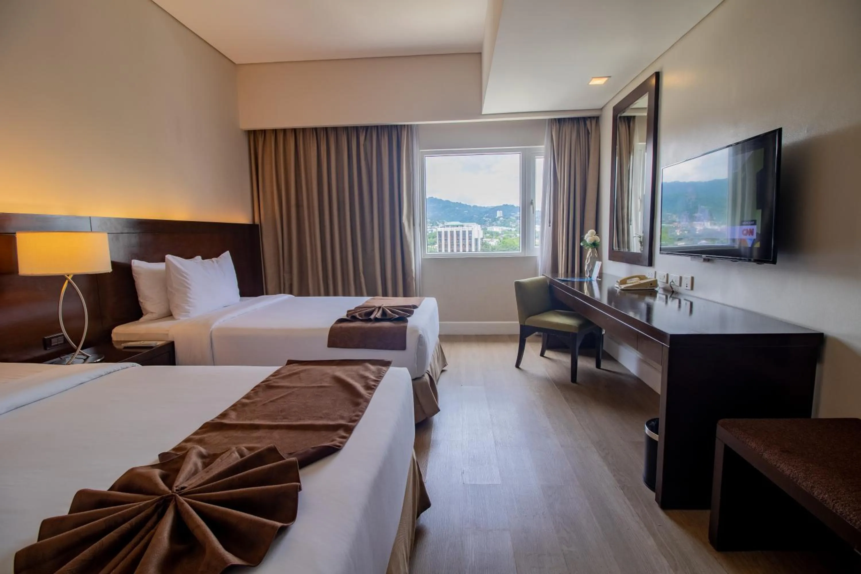 Bedroom, Bed in Harolds Hotel Cebu