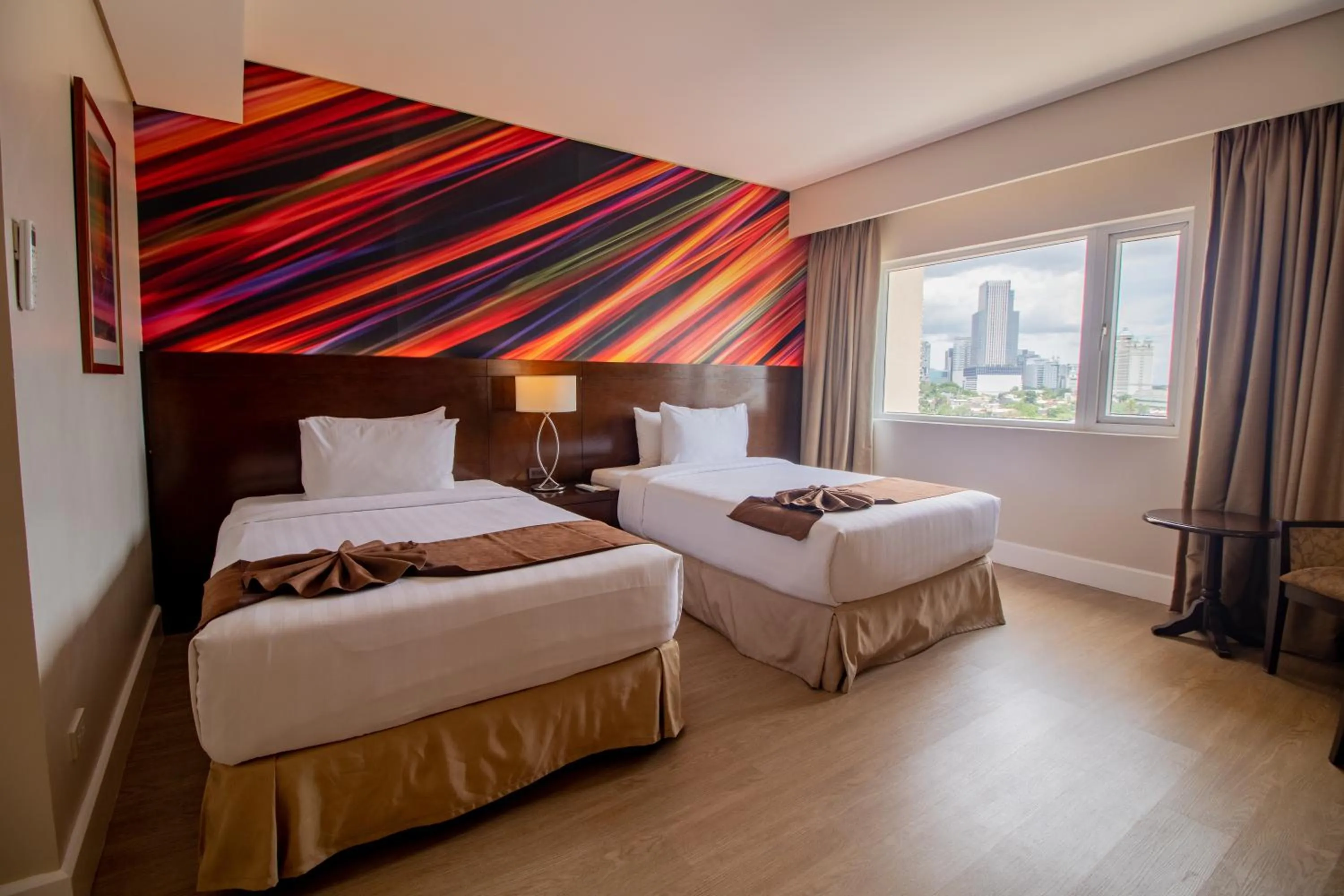 Bedroom, Bed in Harolds Hotel Cebu