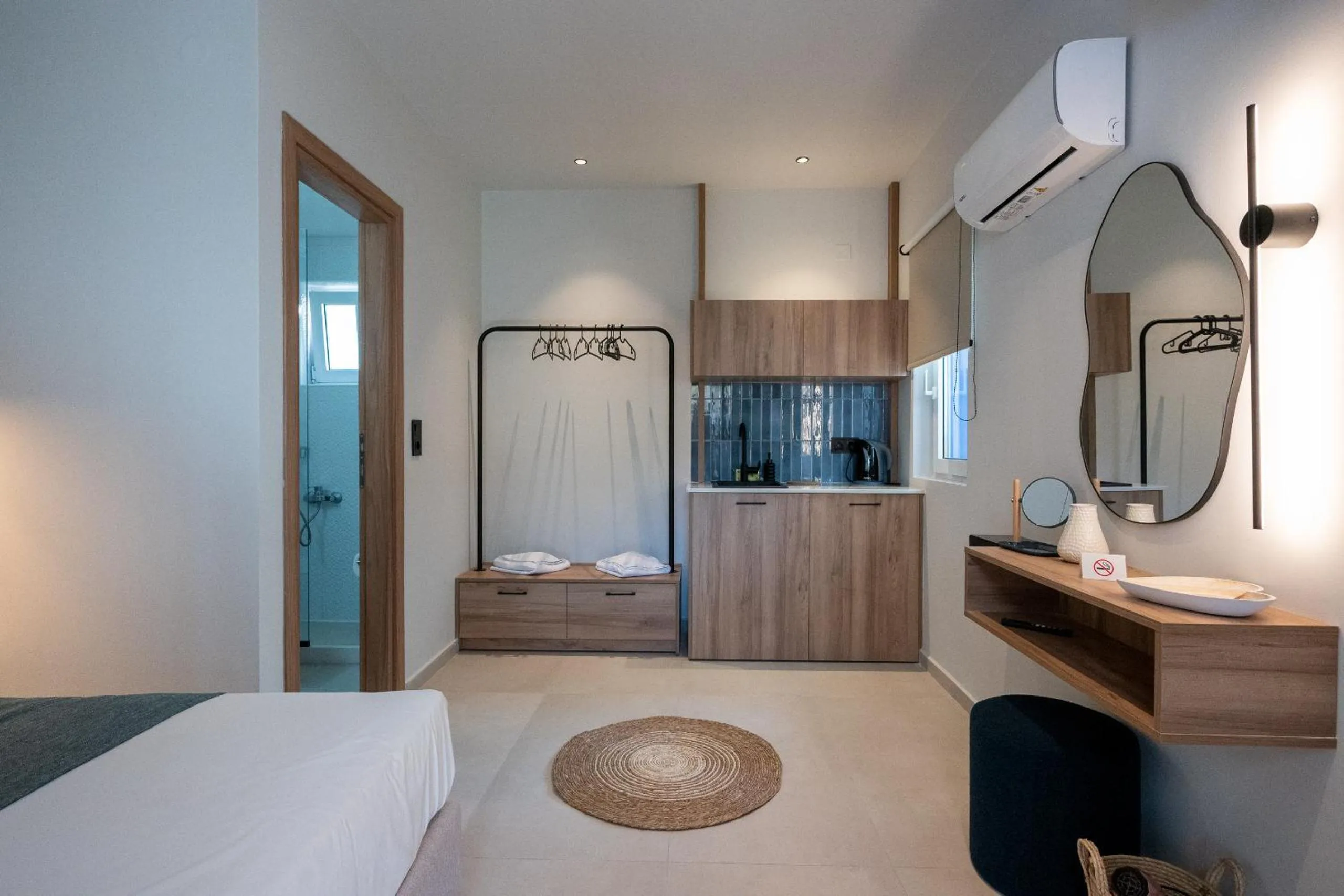 Bed in Psaras Apartments