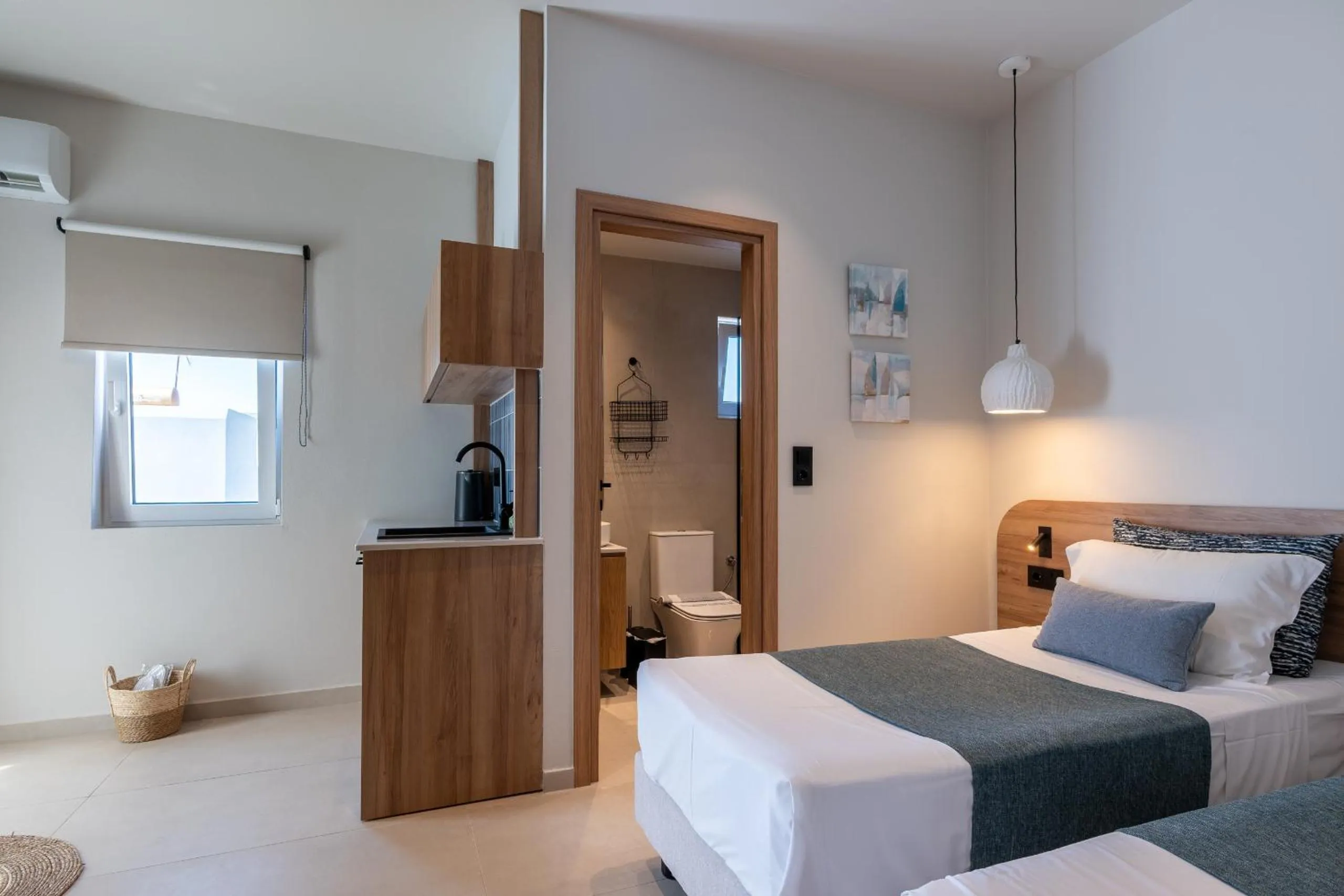 Bed in Psaras Apartments