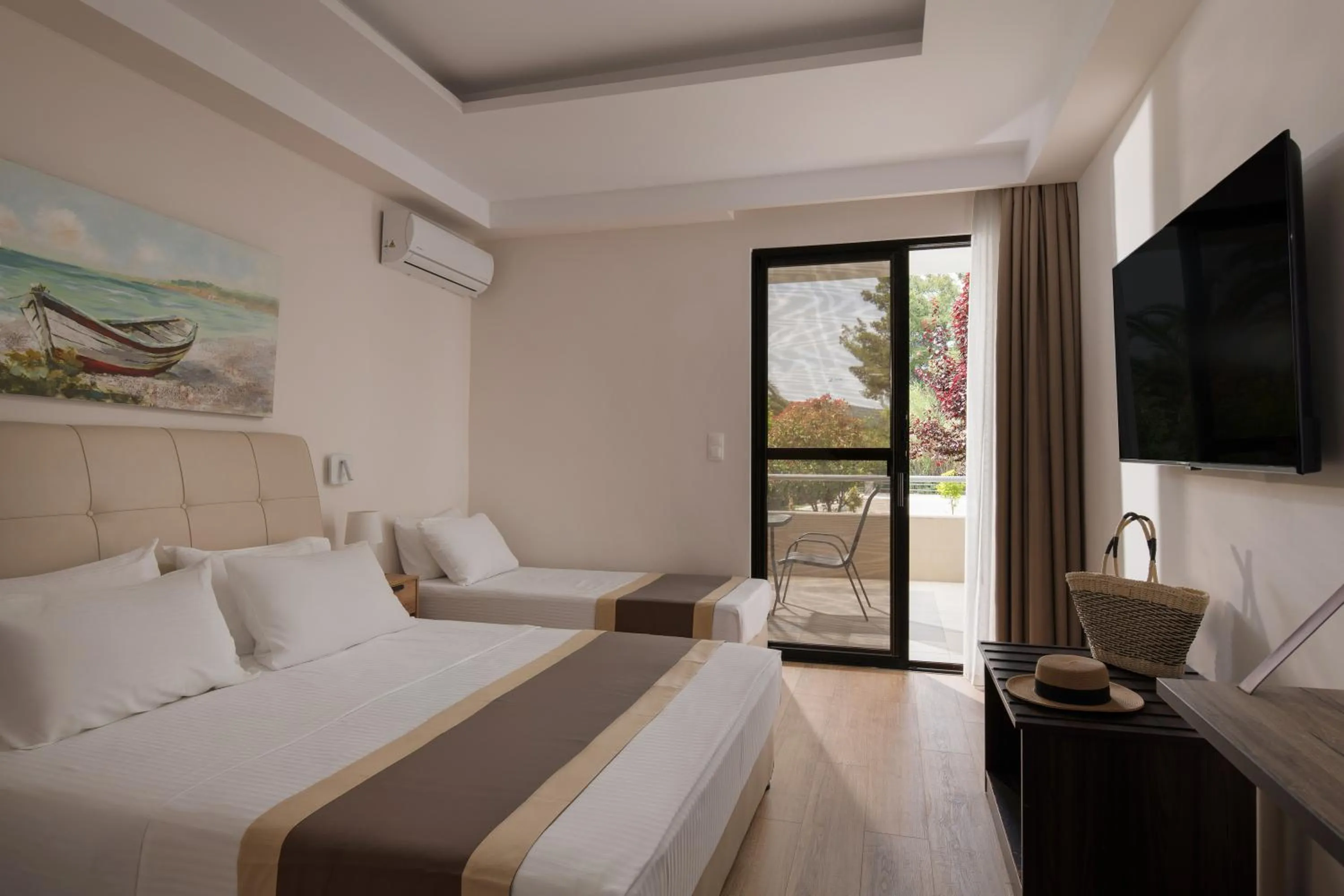 Photo of the whole room, Bed in Hotel Rema