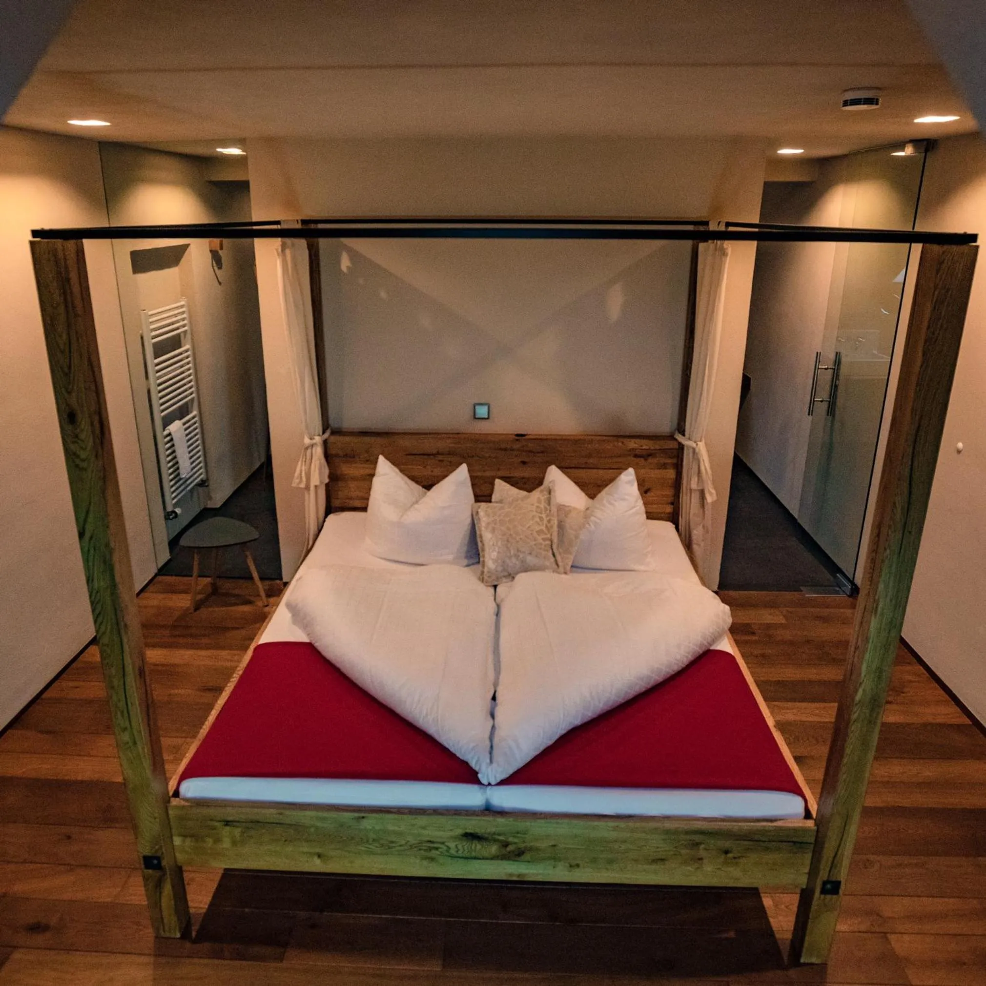 Photo of the whole room, Bed in Hofgut Held