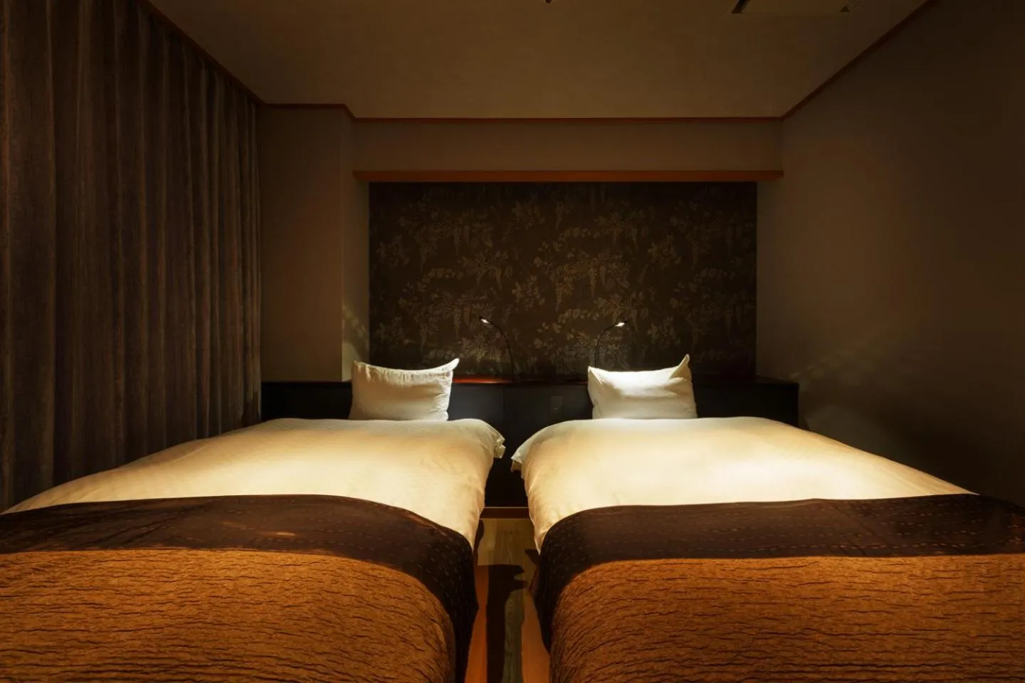Bed in Kintarou Onsen Hotel