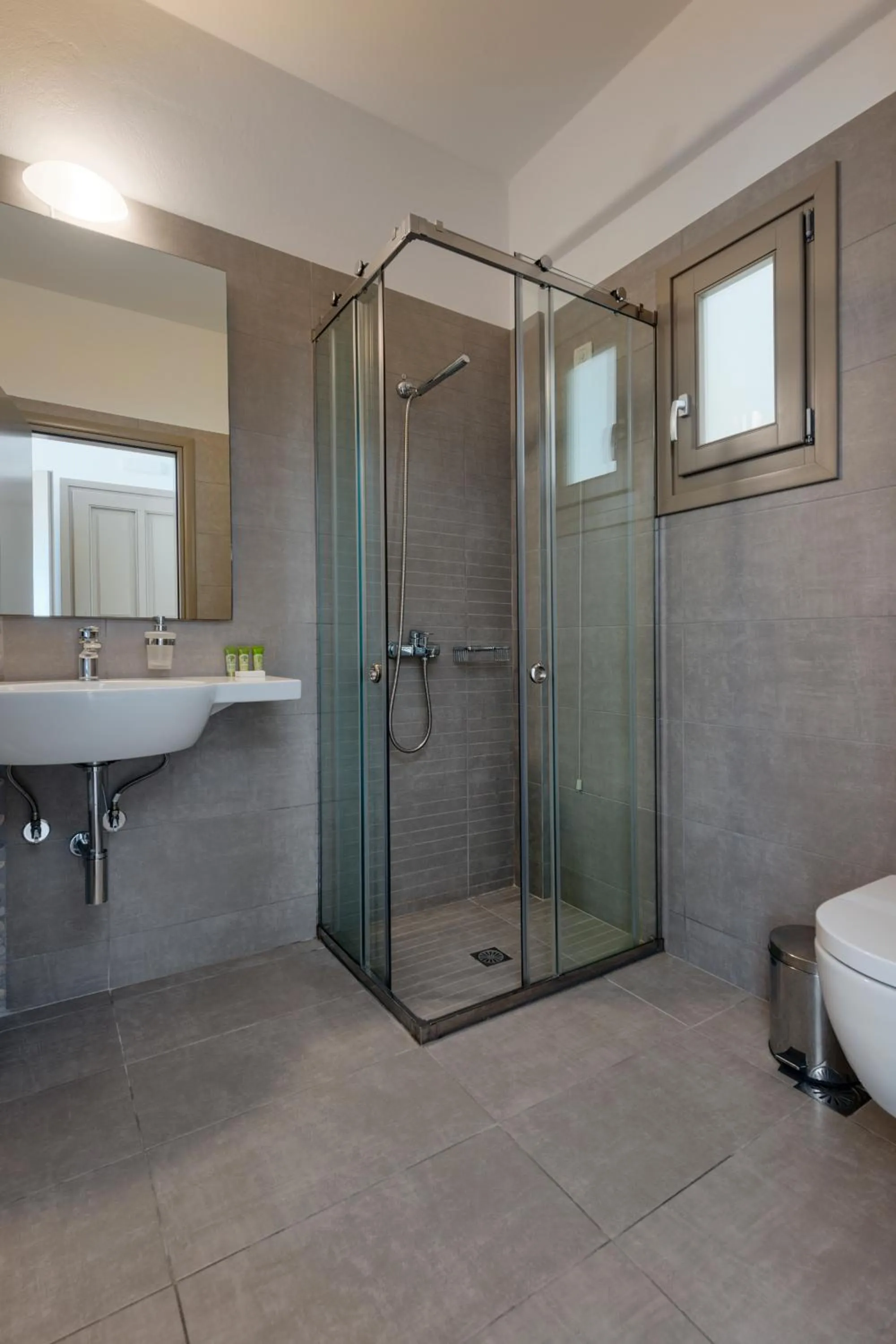 Shower in Lithos by Spyros & Flora