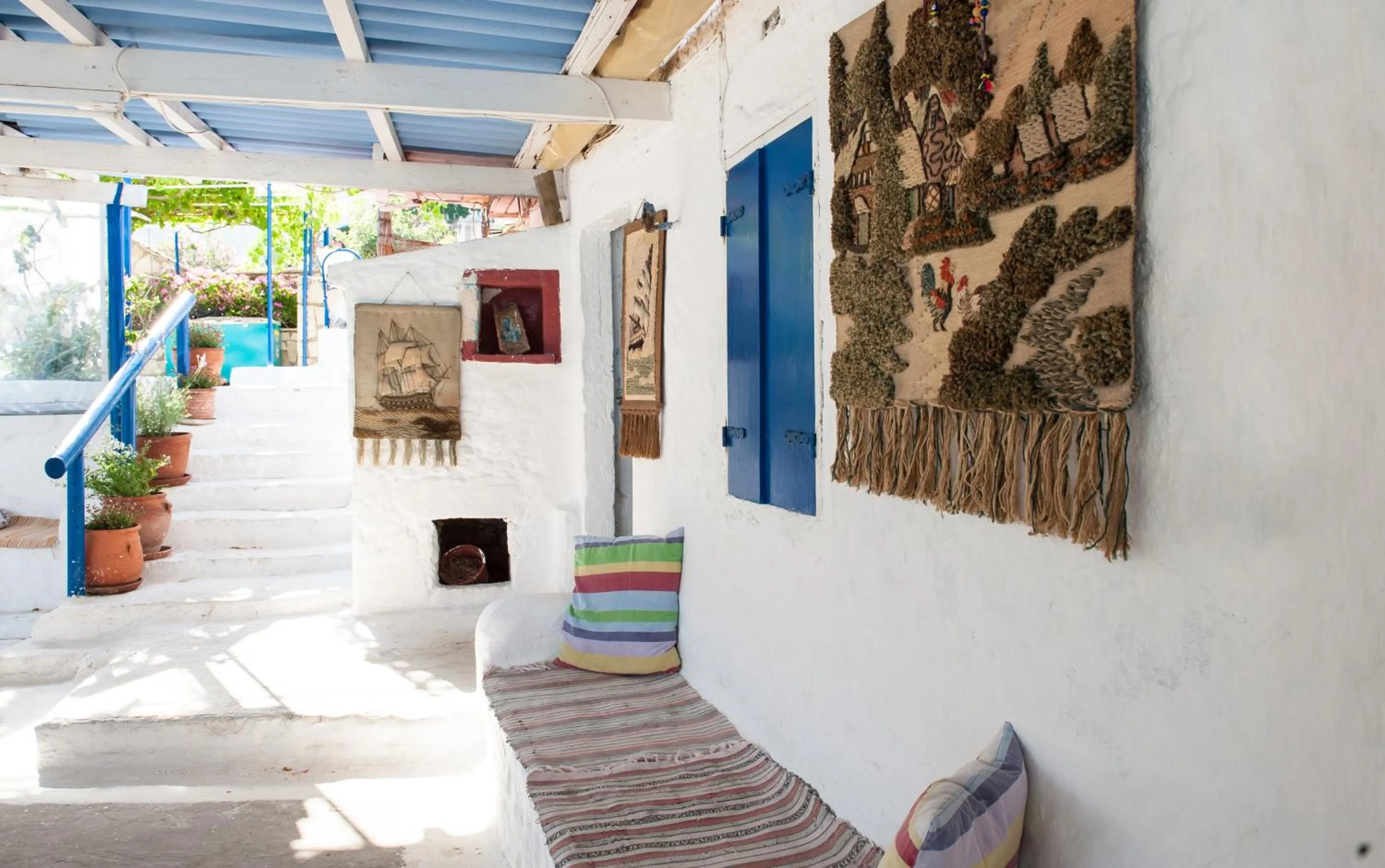 Property building in La Grotta