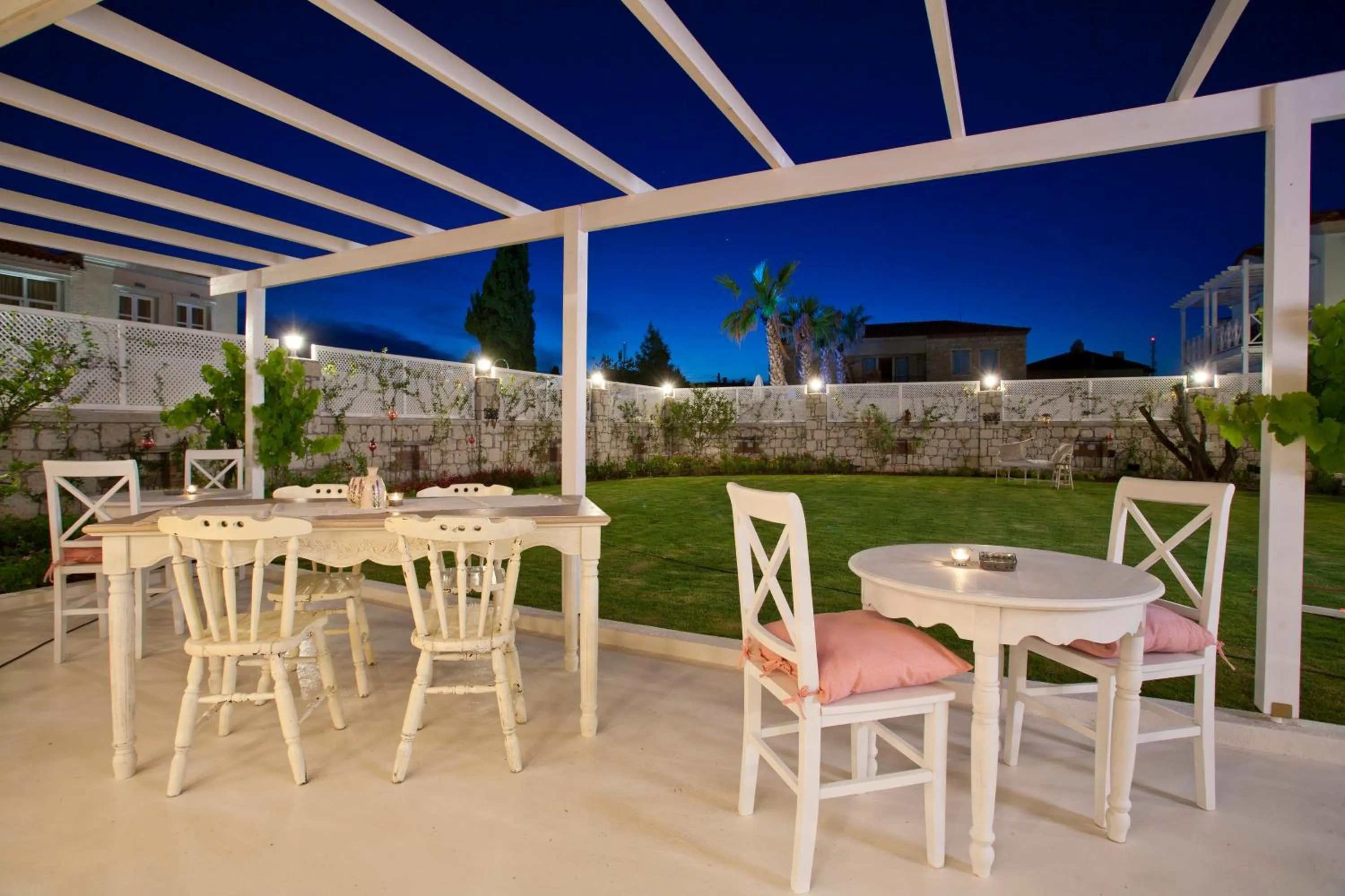 Restaurant/places to eat in Hane Alaçatı Boutique Hotel