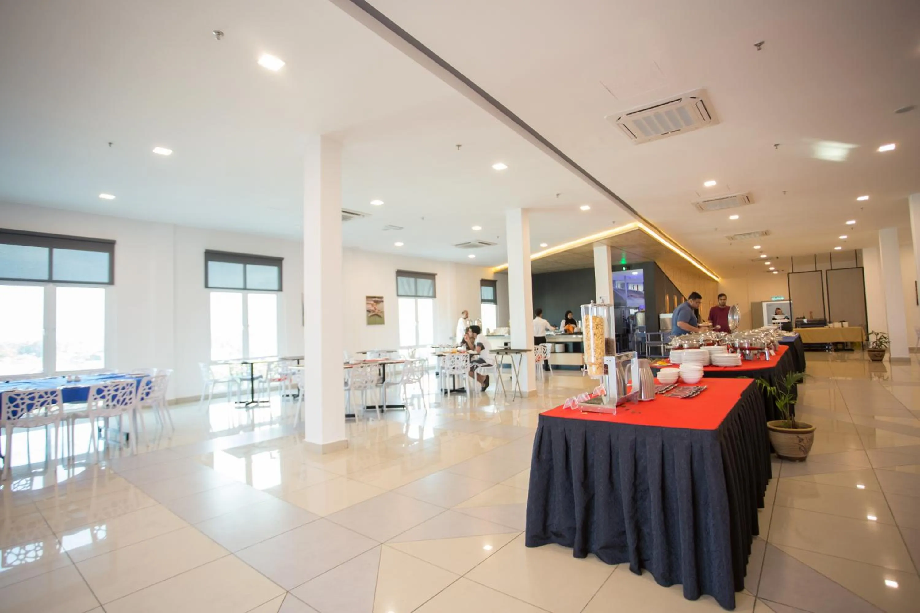 Breakfast in Hotel Adya Express Chenang