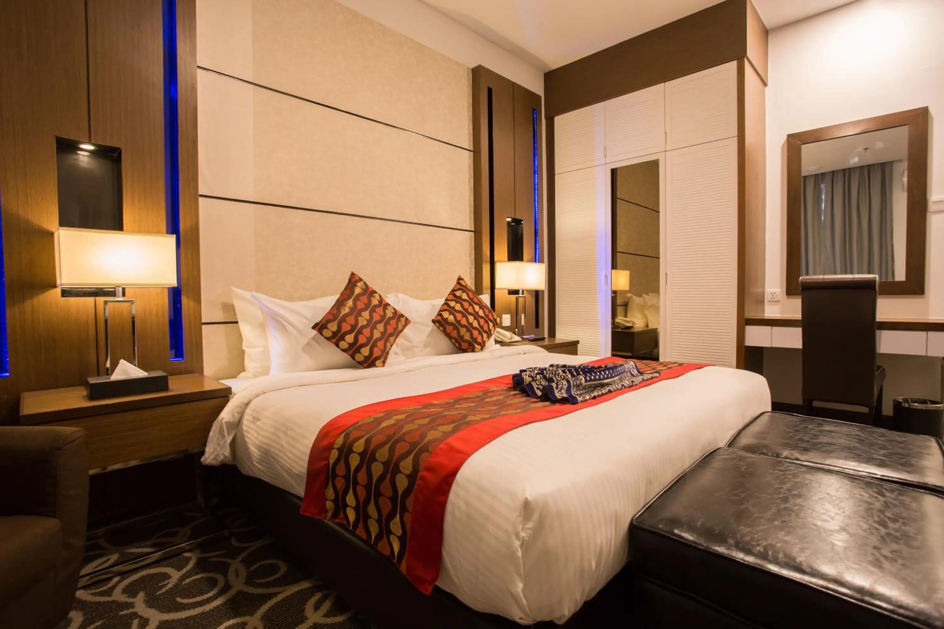 Bed in Hotel Adya Express Chenang