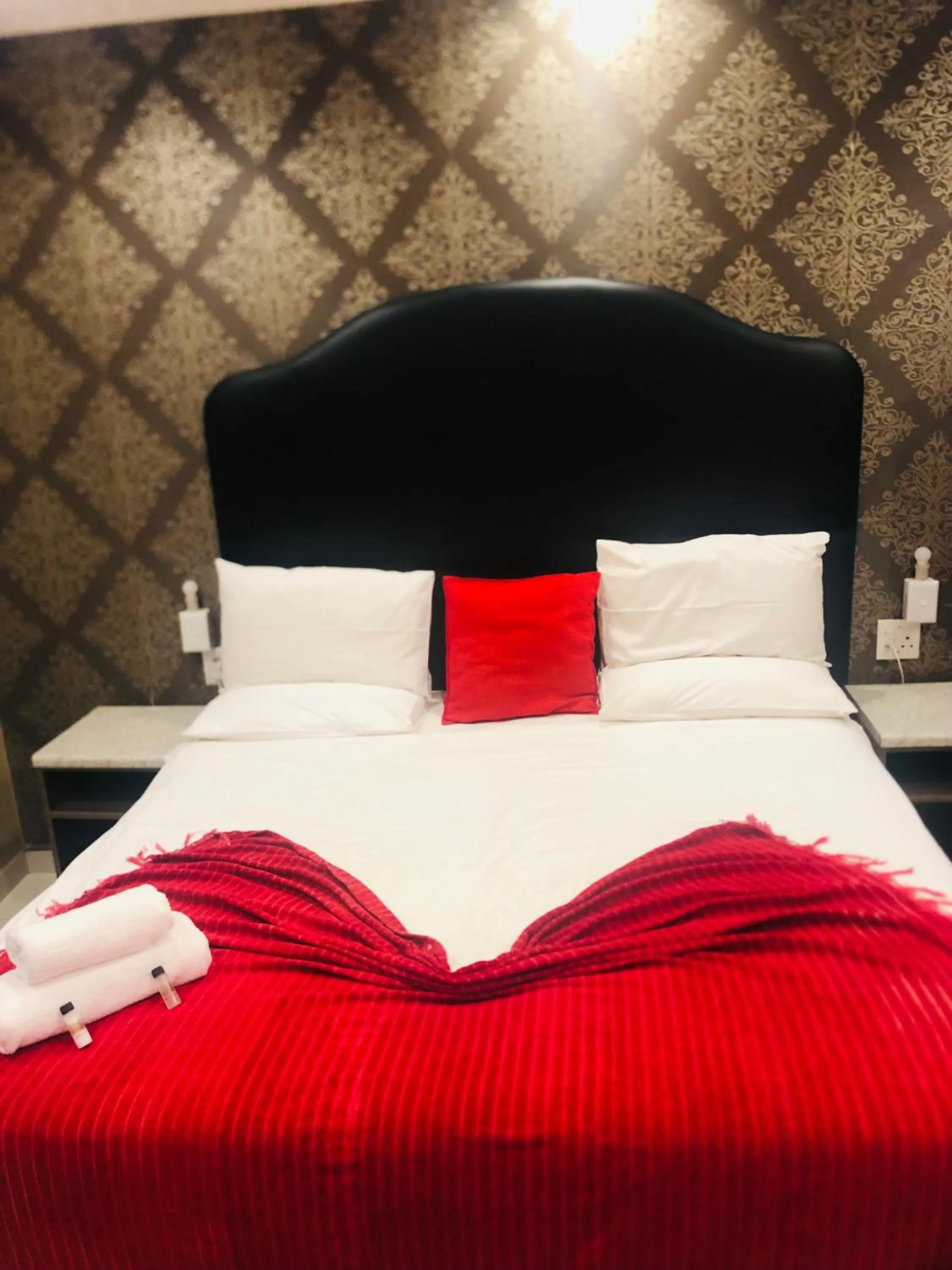 Bedroom, Bed in Big Five Guest House