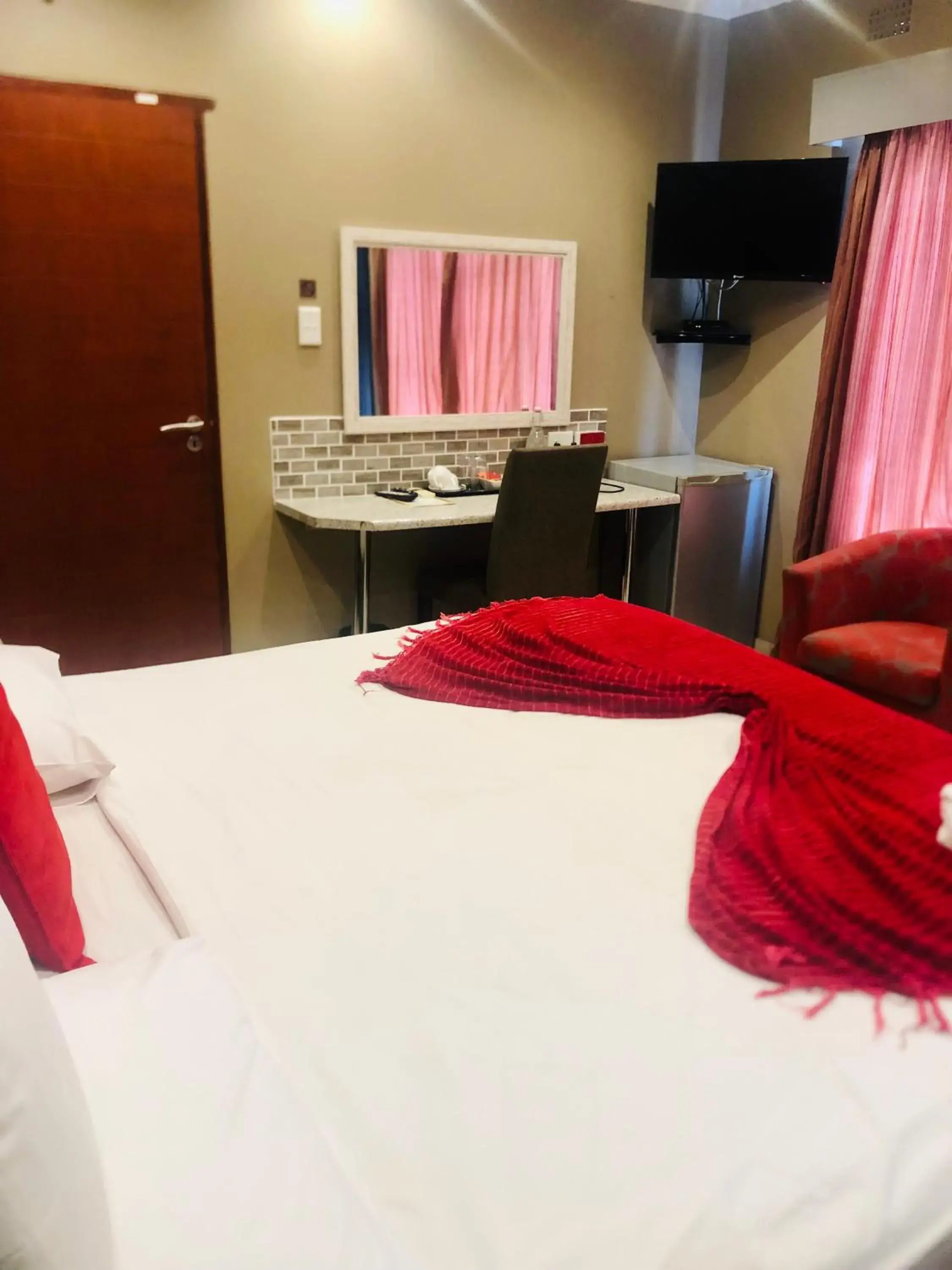 Standard Double Room - single occupancy in Big Five Guest House Standard Double Room - single occupancy in Big Five Guest House