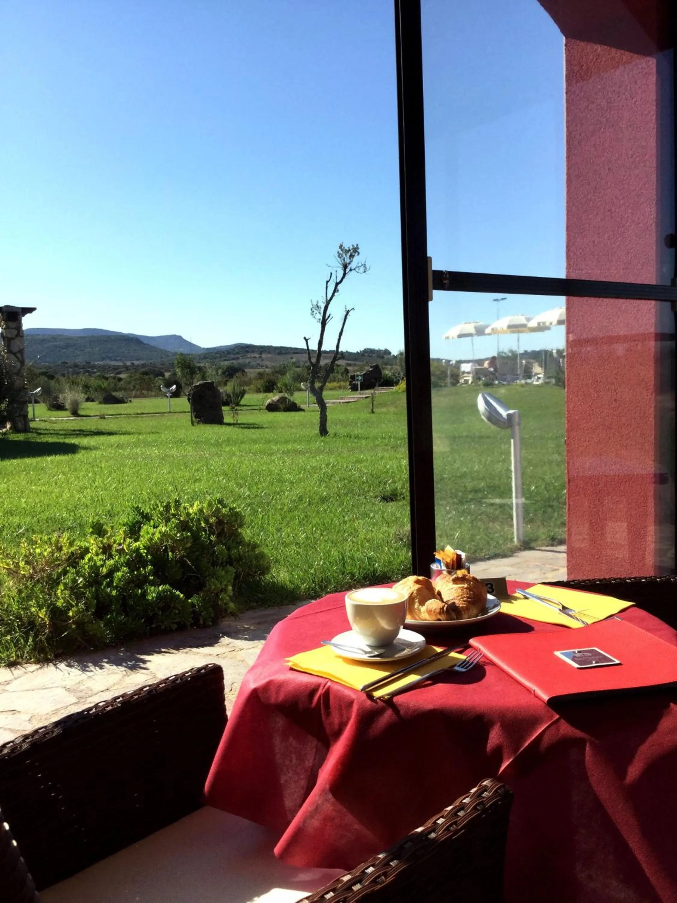 Communal lounge/ TV room in Hotel Sa Cheya Relais & Spa