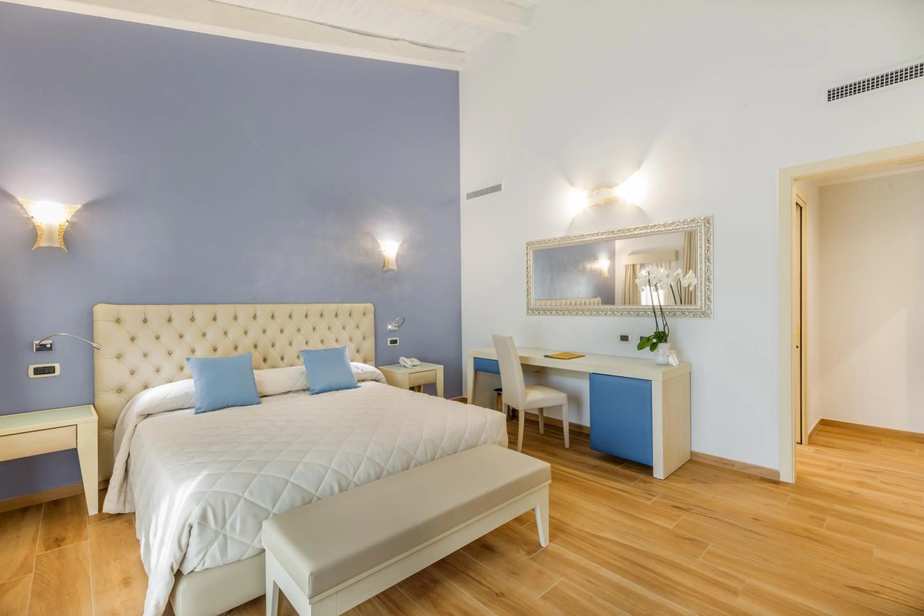 Bed in Hotel Sa Cheya Relais & Spa