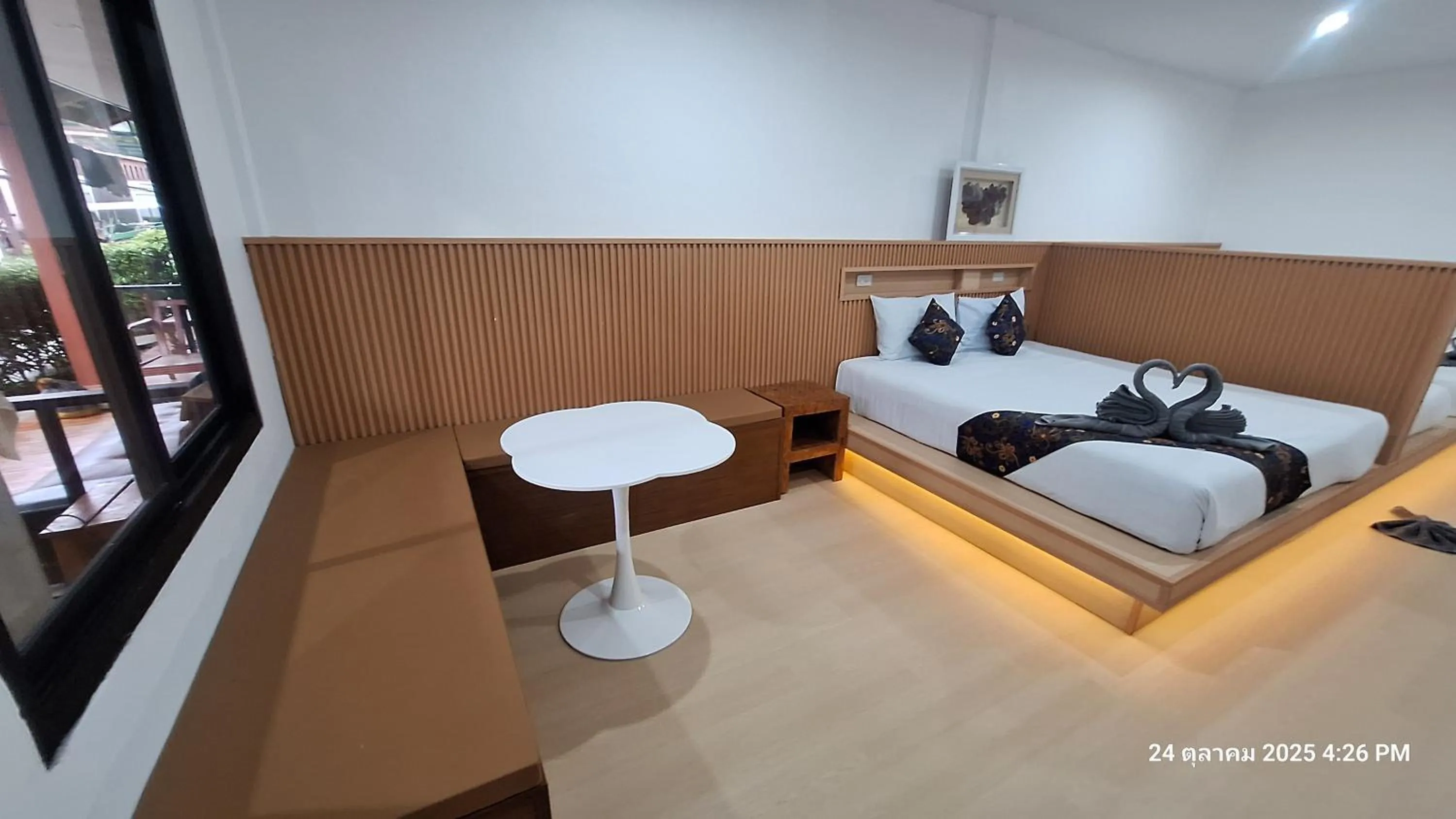 Bed in Sleep In Lanta Resort