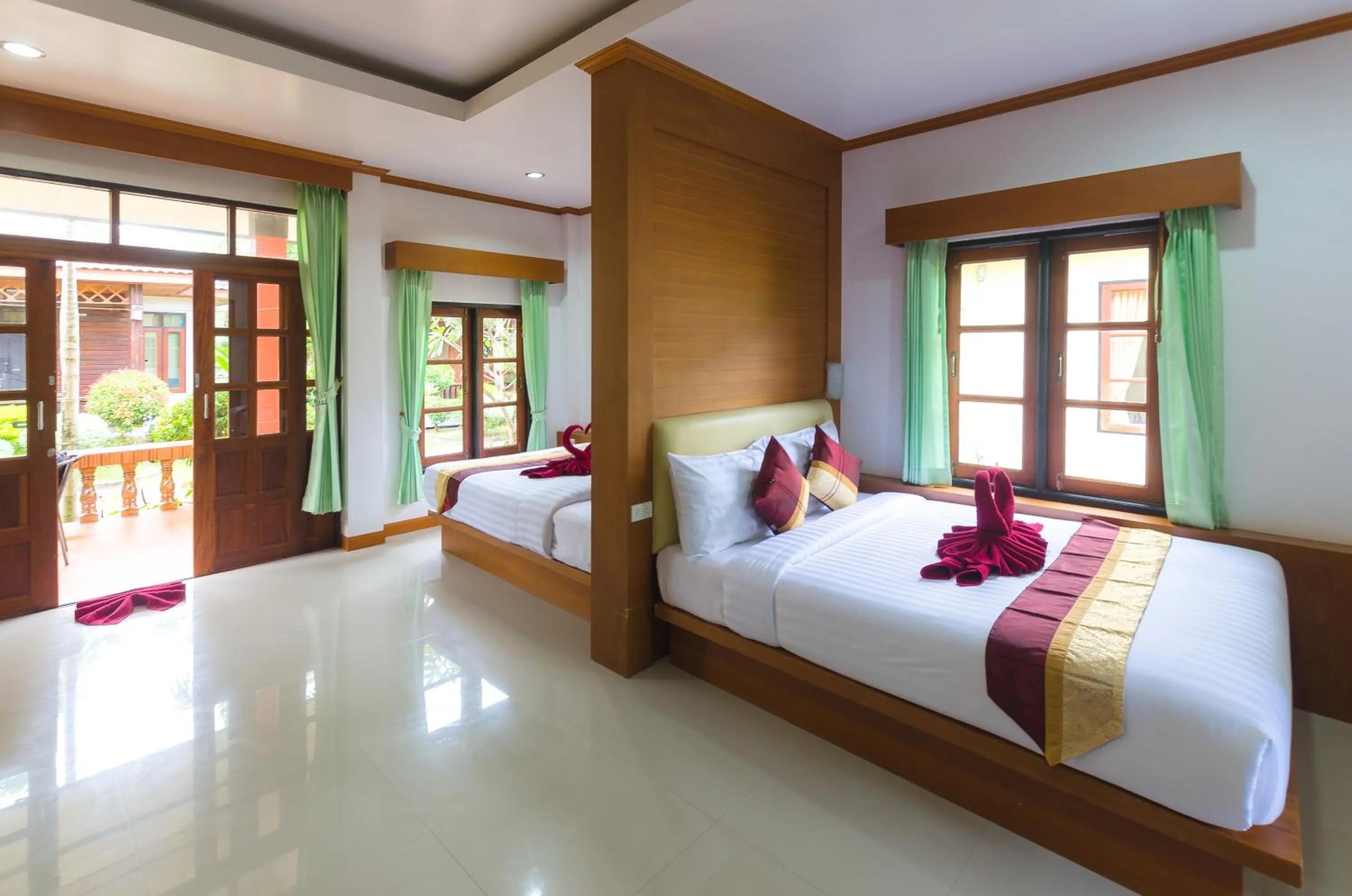 Bed in Sleep In Lanta Resort