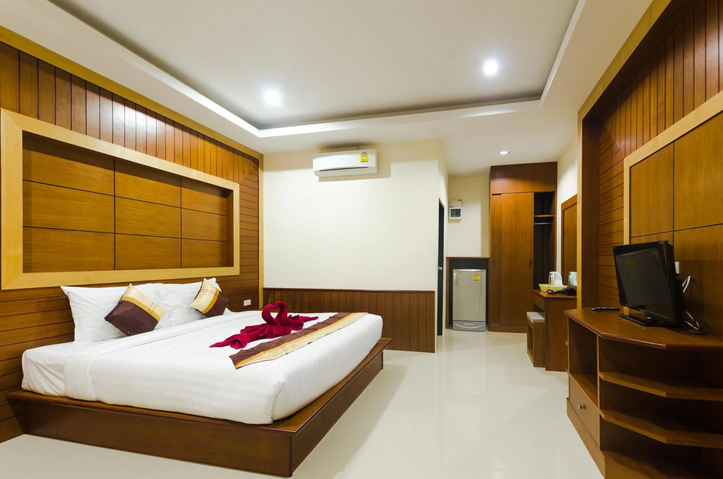Bed in Sleep In Lanta Resort