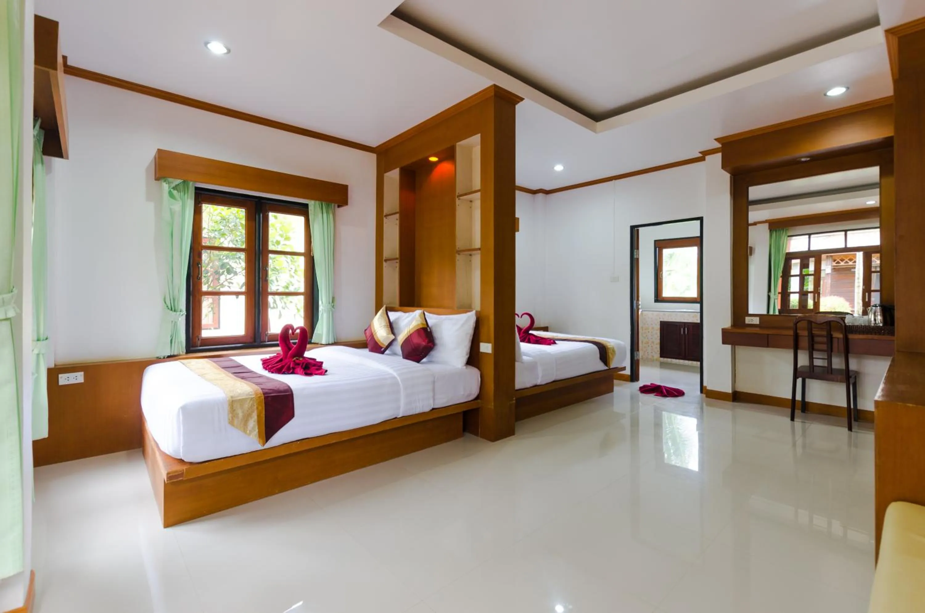 Bed in Sleep In Lanta Resort