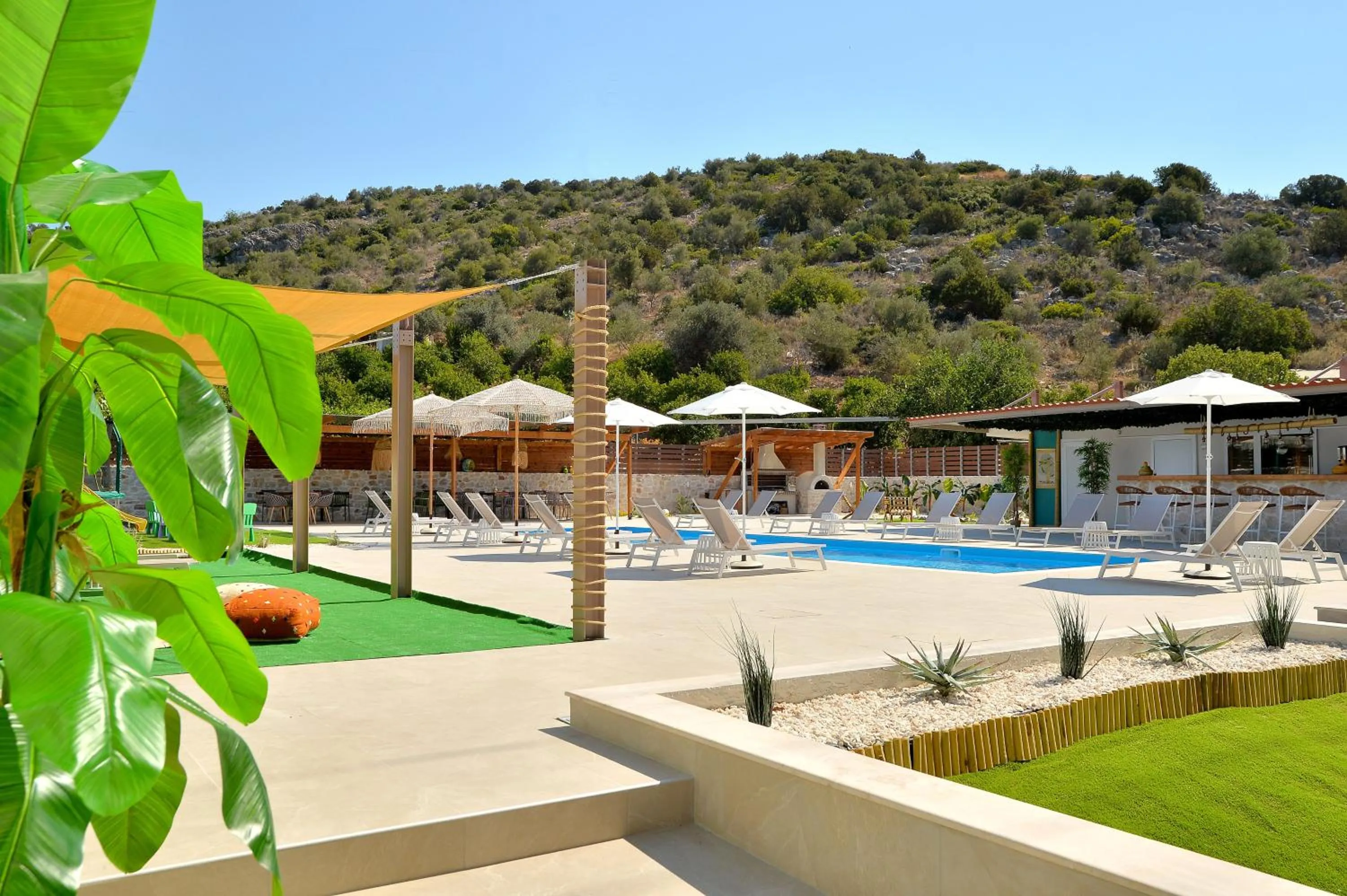 Swimming pool in ID Holiday Living