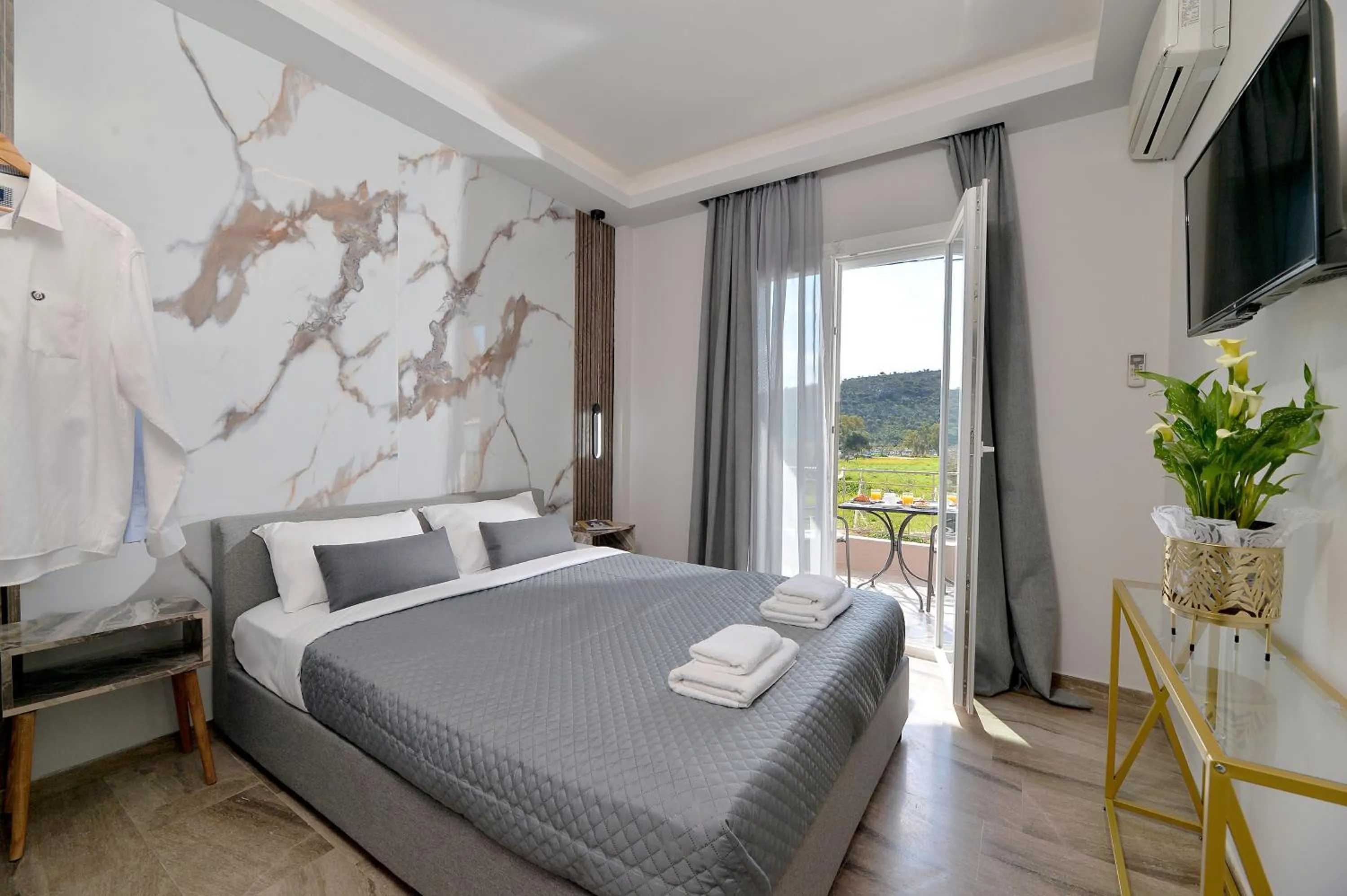 Bed in ID Holiday Living