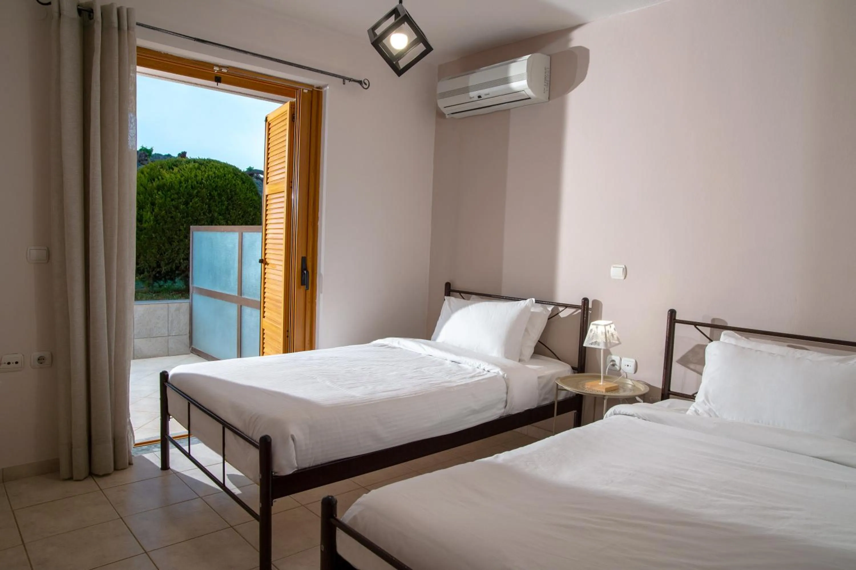 Bed in ID Holiday Living