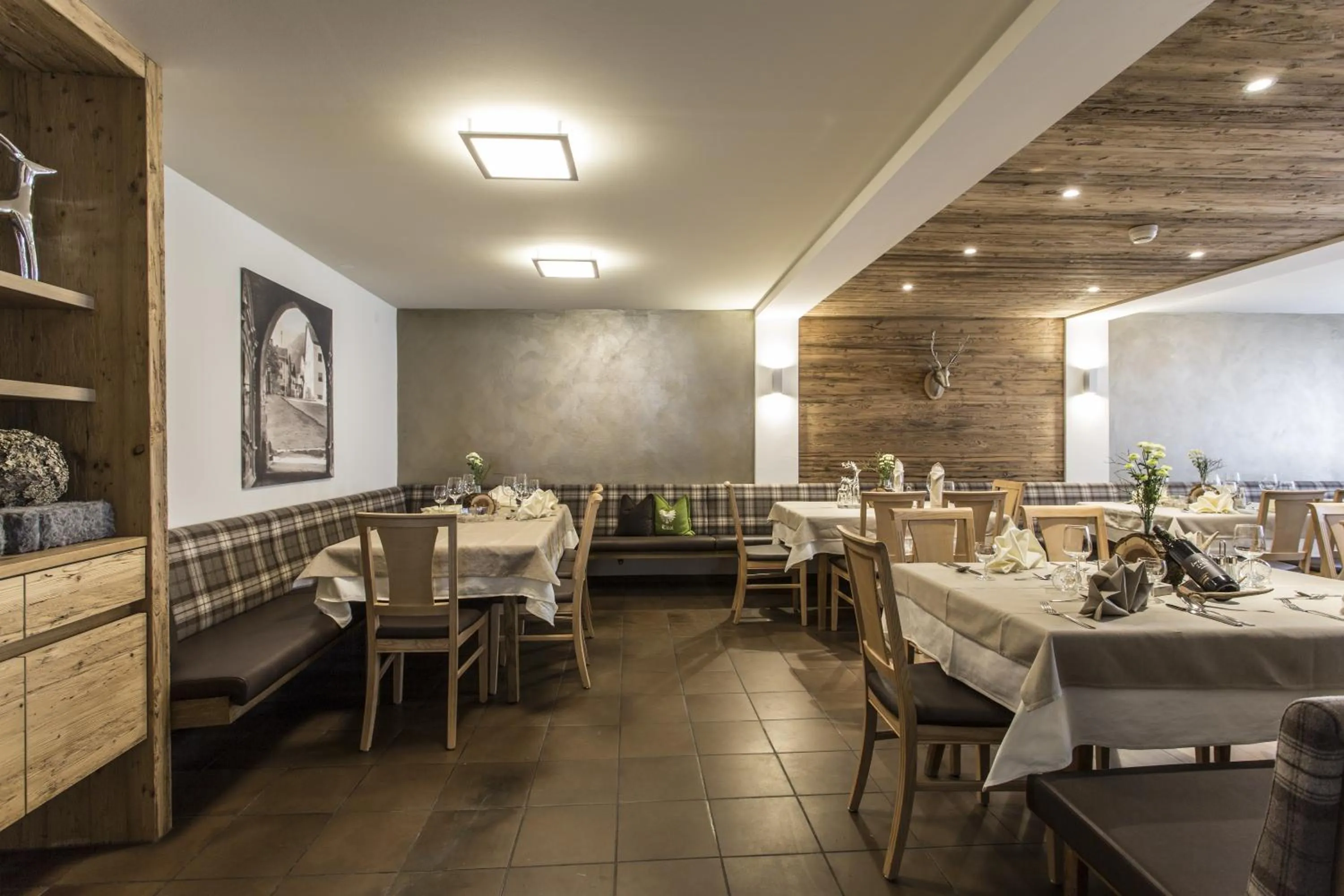 Restaurant/places to eat in Posthotel Pfunds