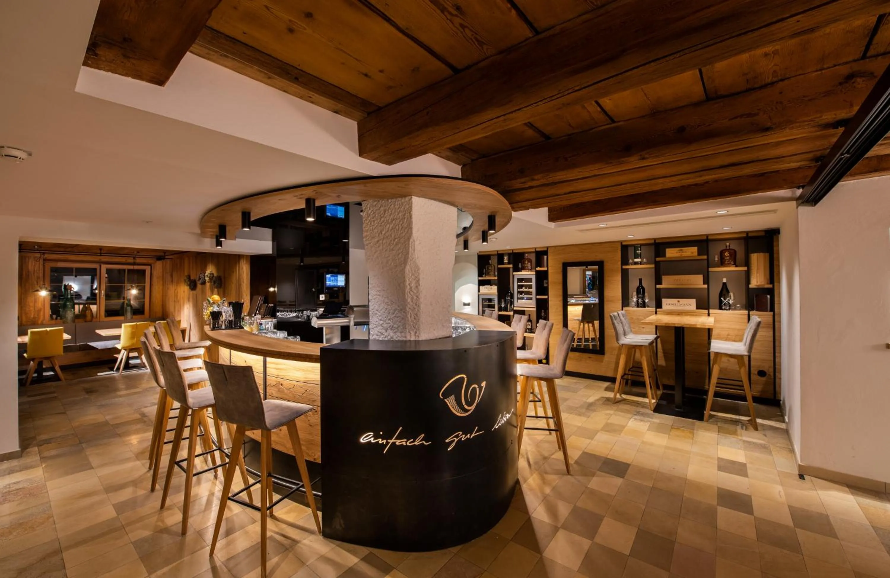 Lounge or bar in Posthotel Pfunds